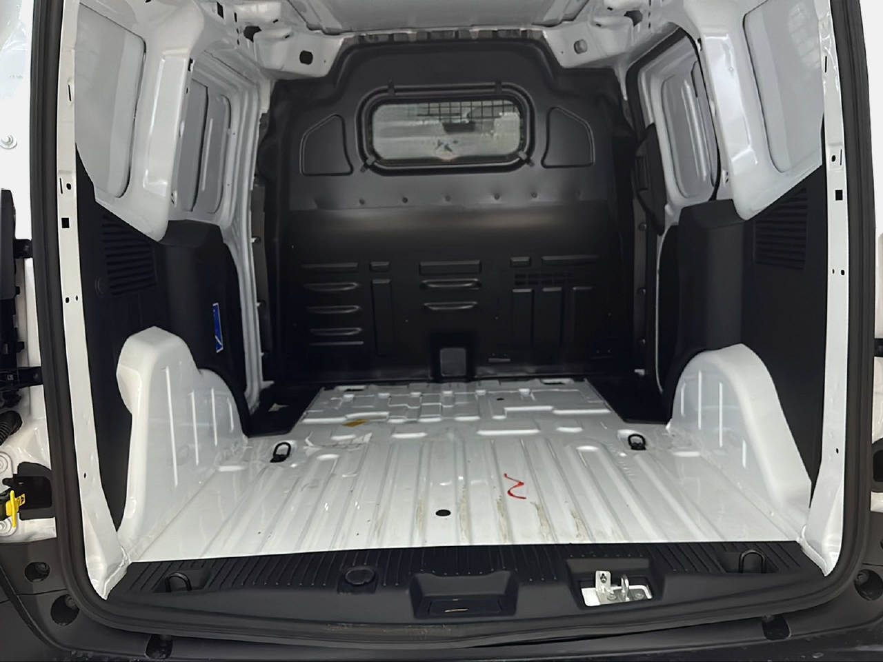 FORD Transit Courier Van 1.0 EcoBoost Trend-image-16