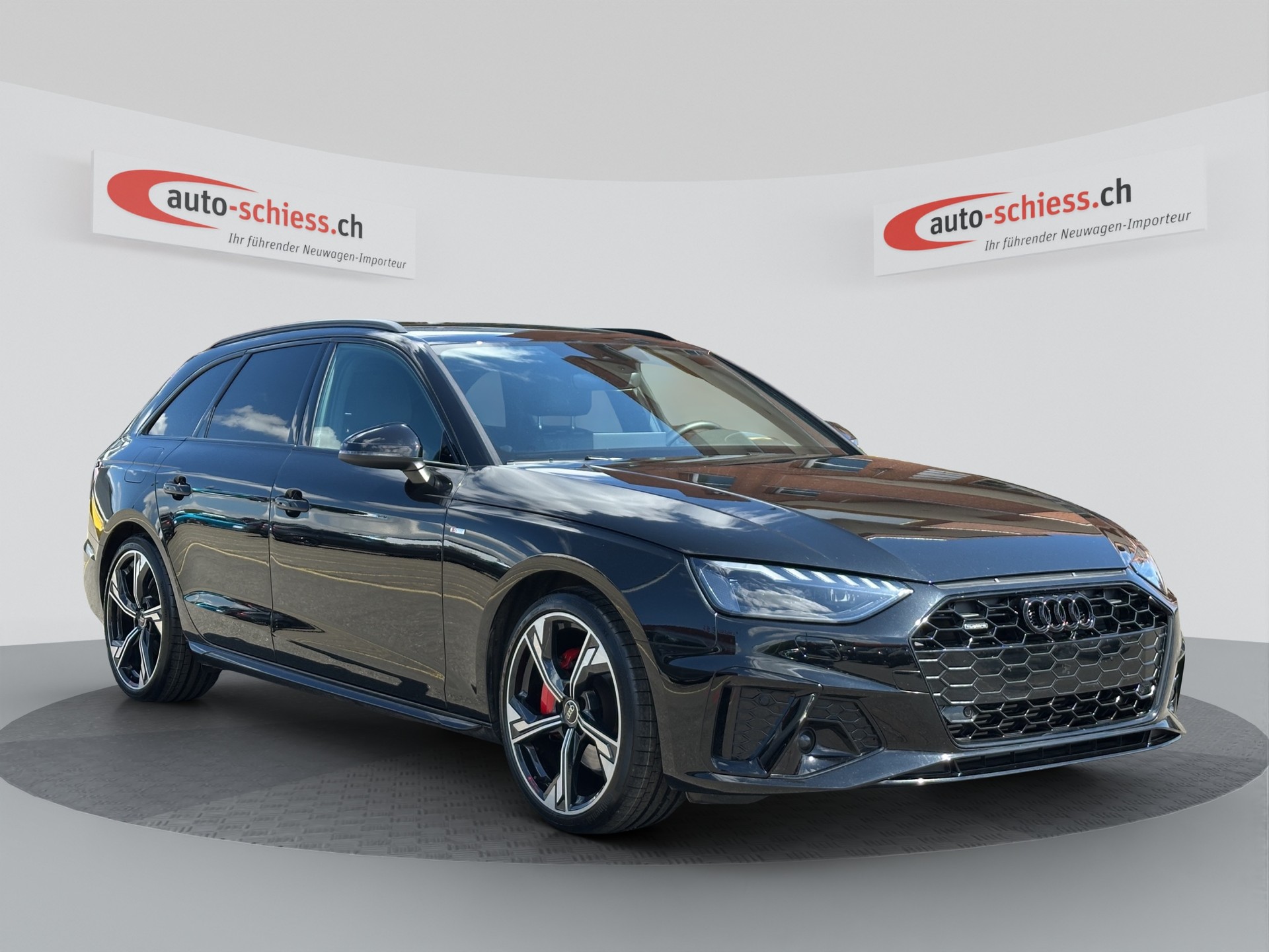 AUDI A4 Avant 40 TFSI S line quattro Schwarz Plus S-tronic-image-0