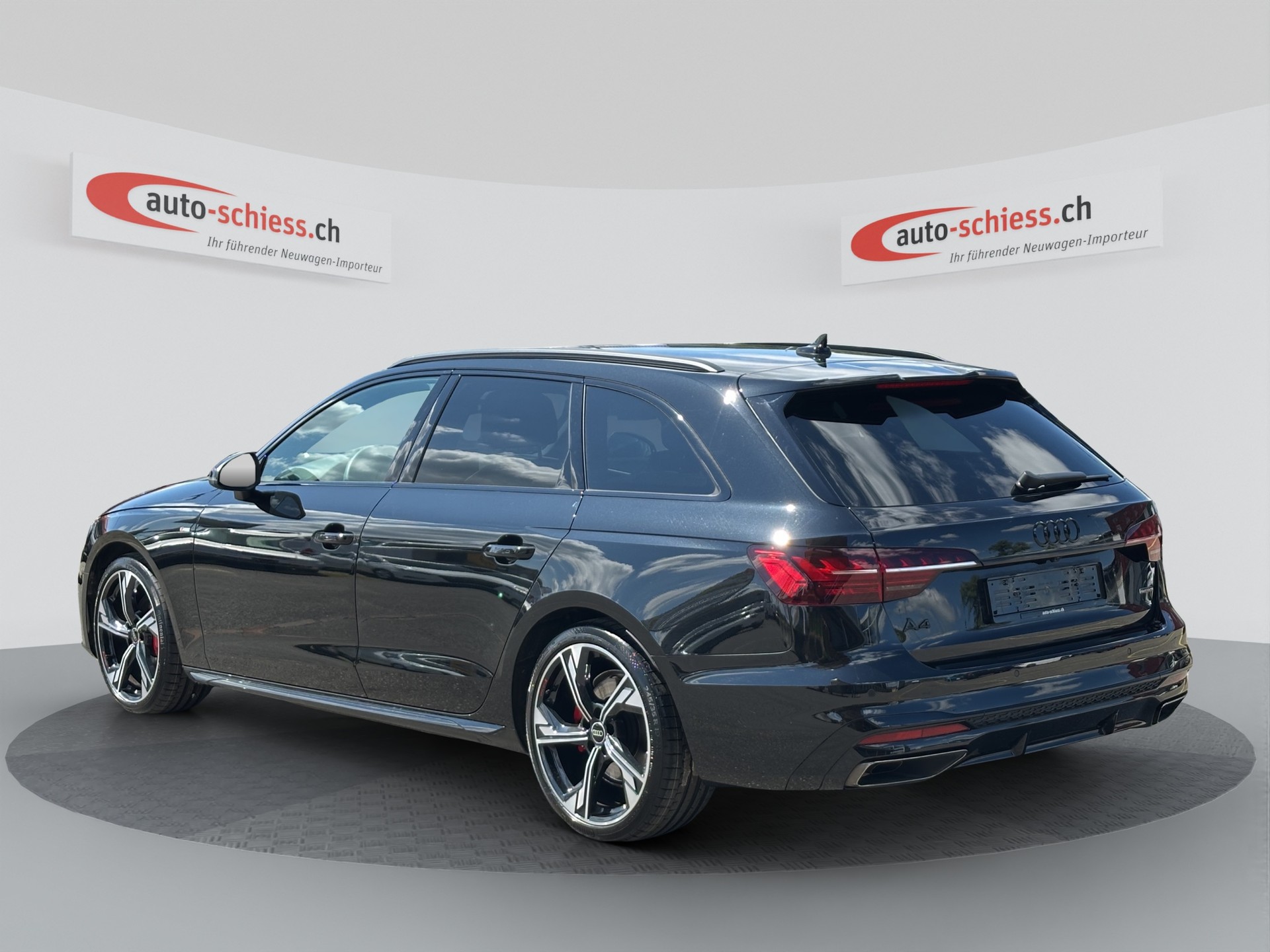AUDI A4 Avant 40 TFSI S line quattro Schwarz Plus S-tronic-image-2