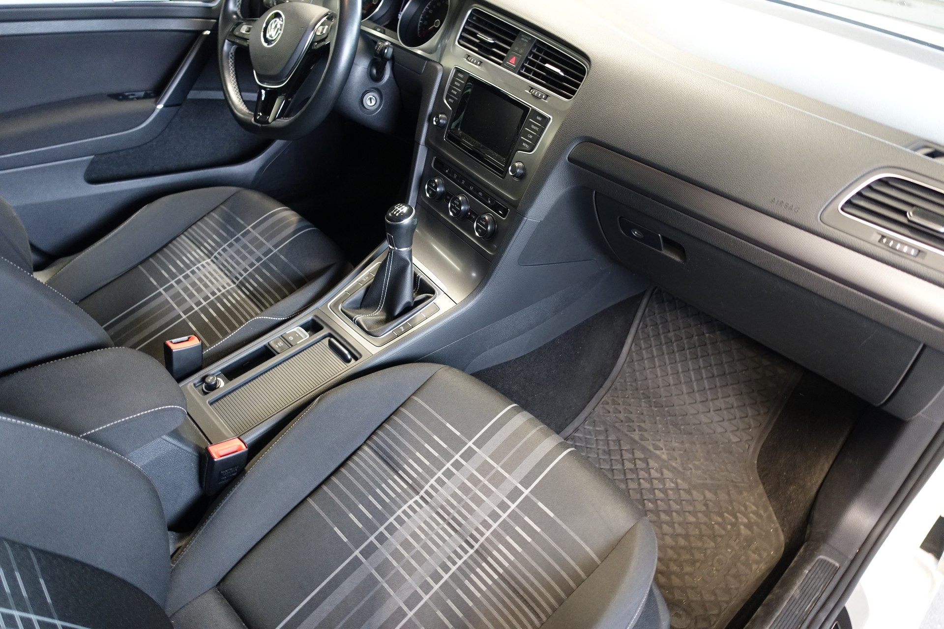 VW 1.4 TSI Comfortline-image-10