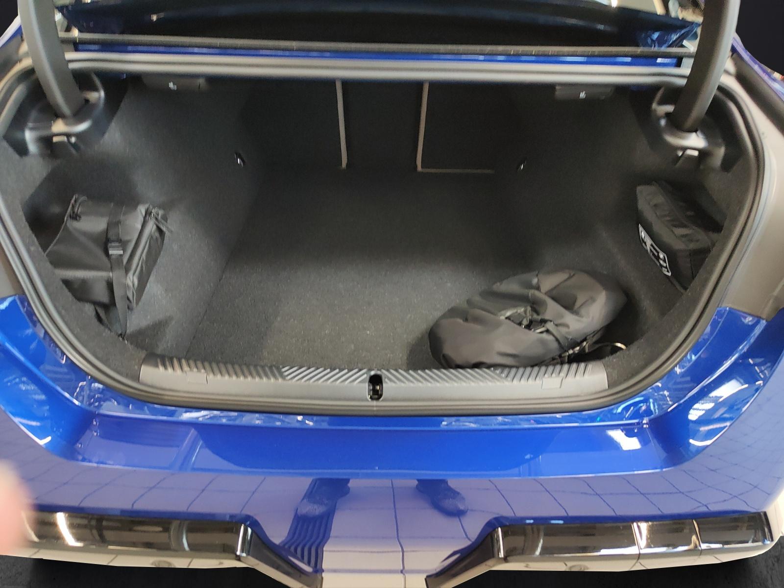 BMW M5 xDrive-image-15