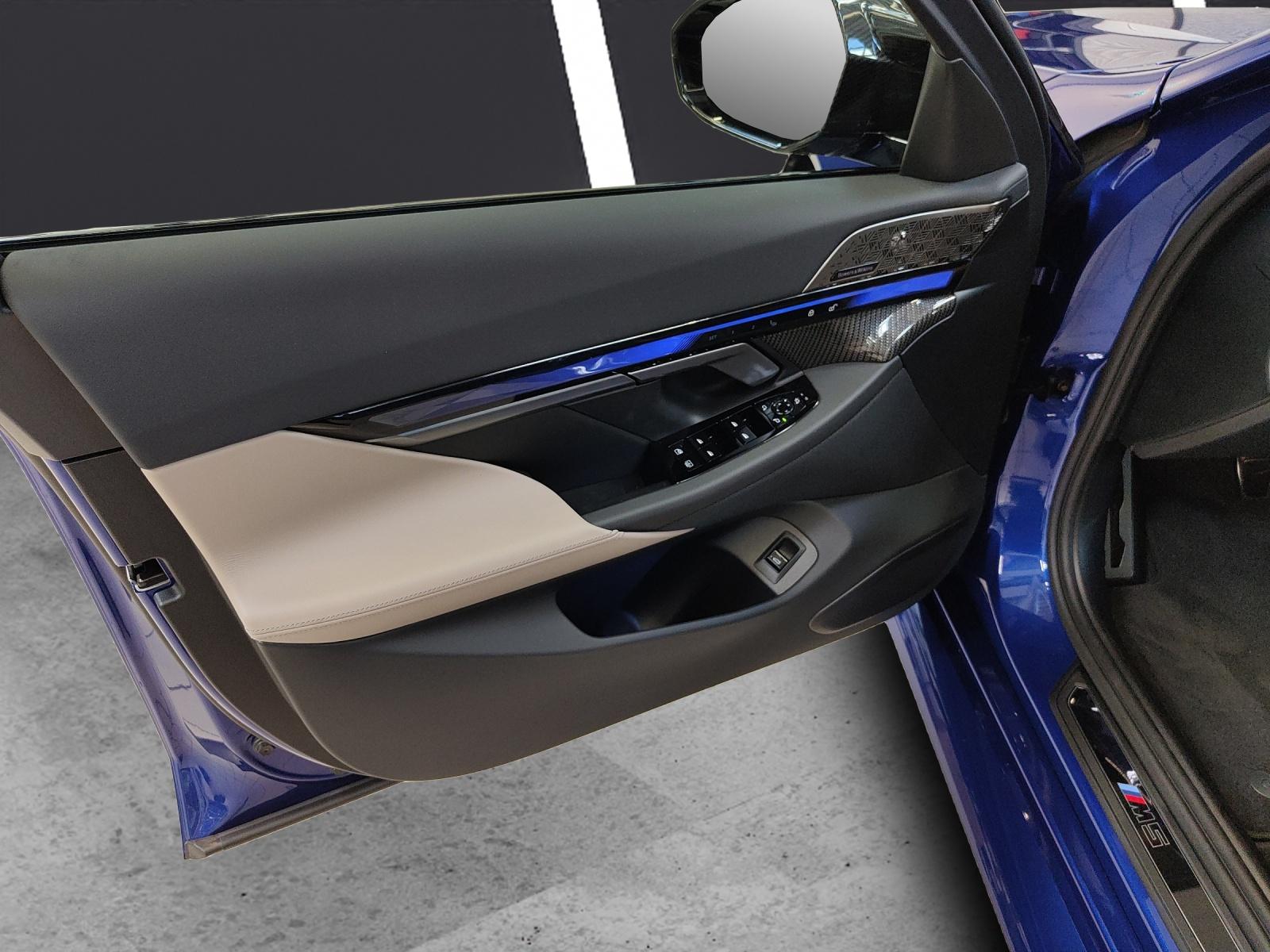 BMW M5 xDrive-image-14