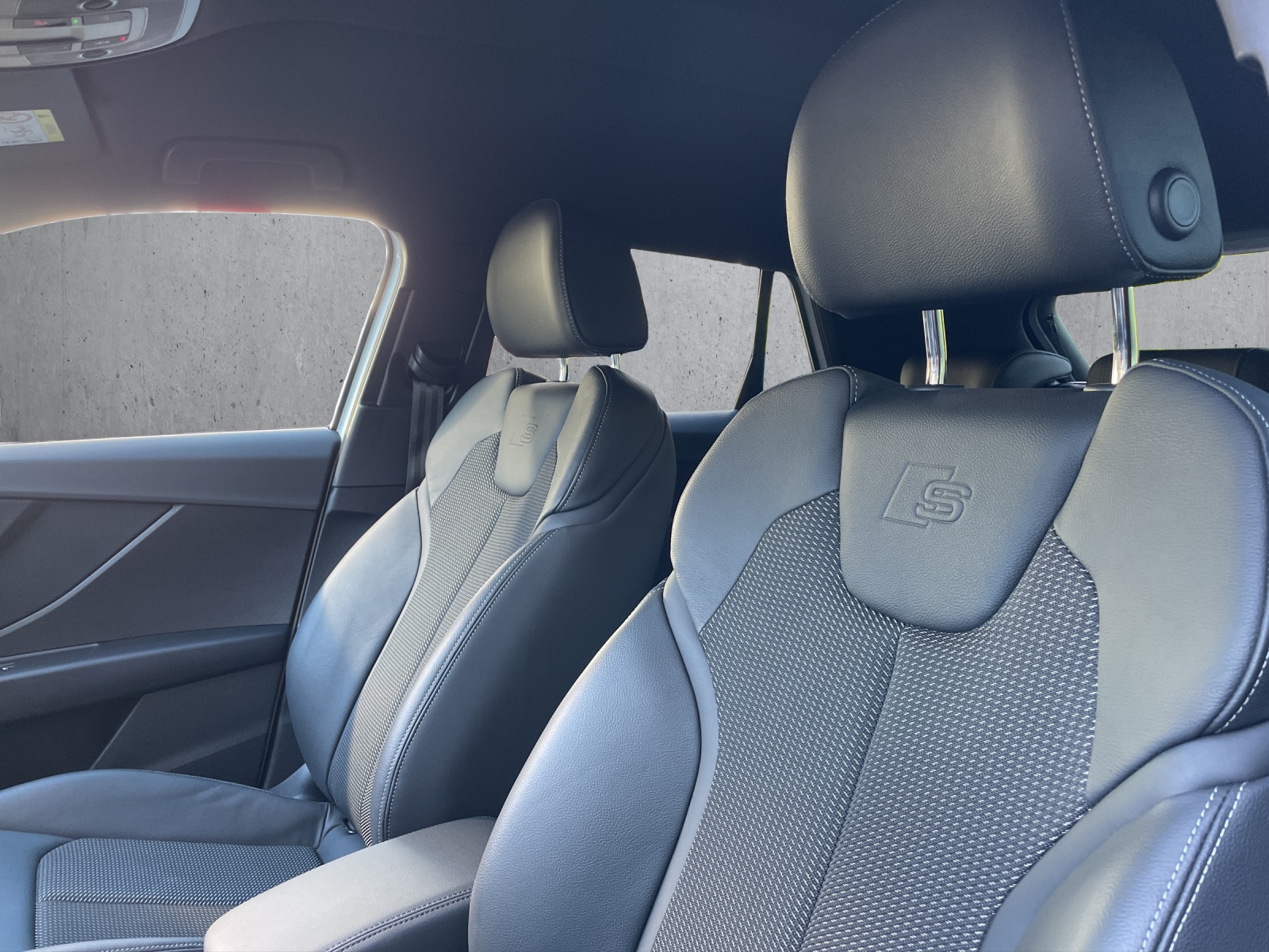 AUDI Q2 40 TFSI advanced Attraction quattro S-tronic-image-16