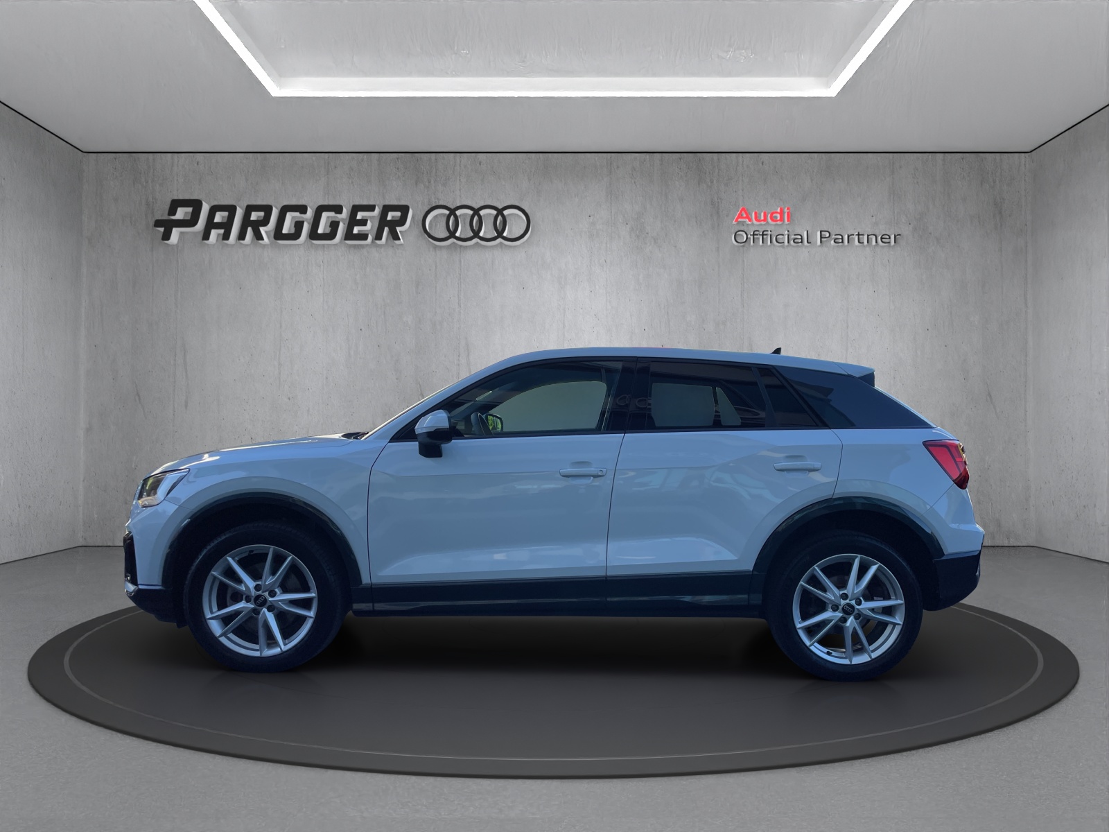 AUDI Q2 40 TFSI advanced Attraction quattro S-tronic-image-2