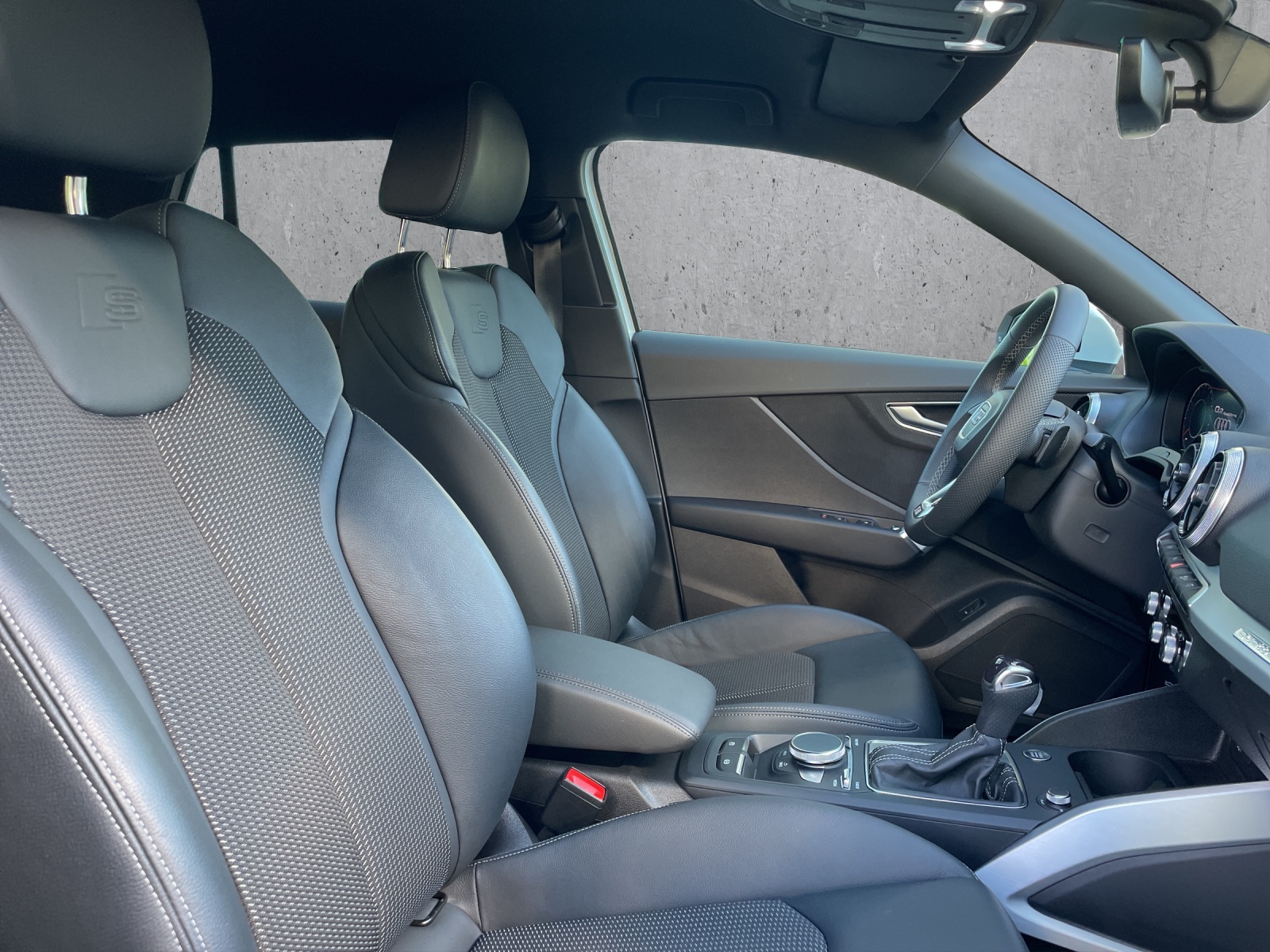 AUDI Q2 40 TFSI advanced Attraction quattro S-tronic-image-7