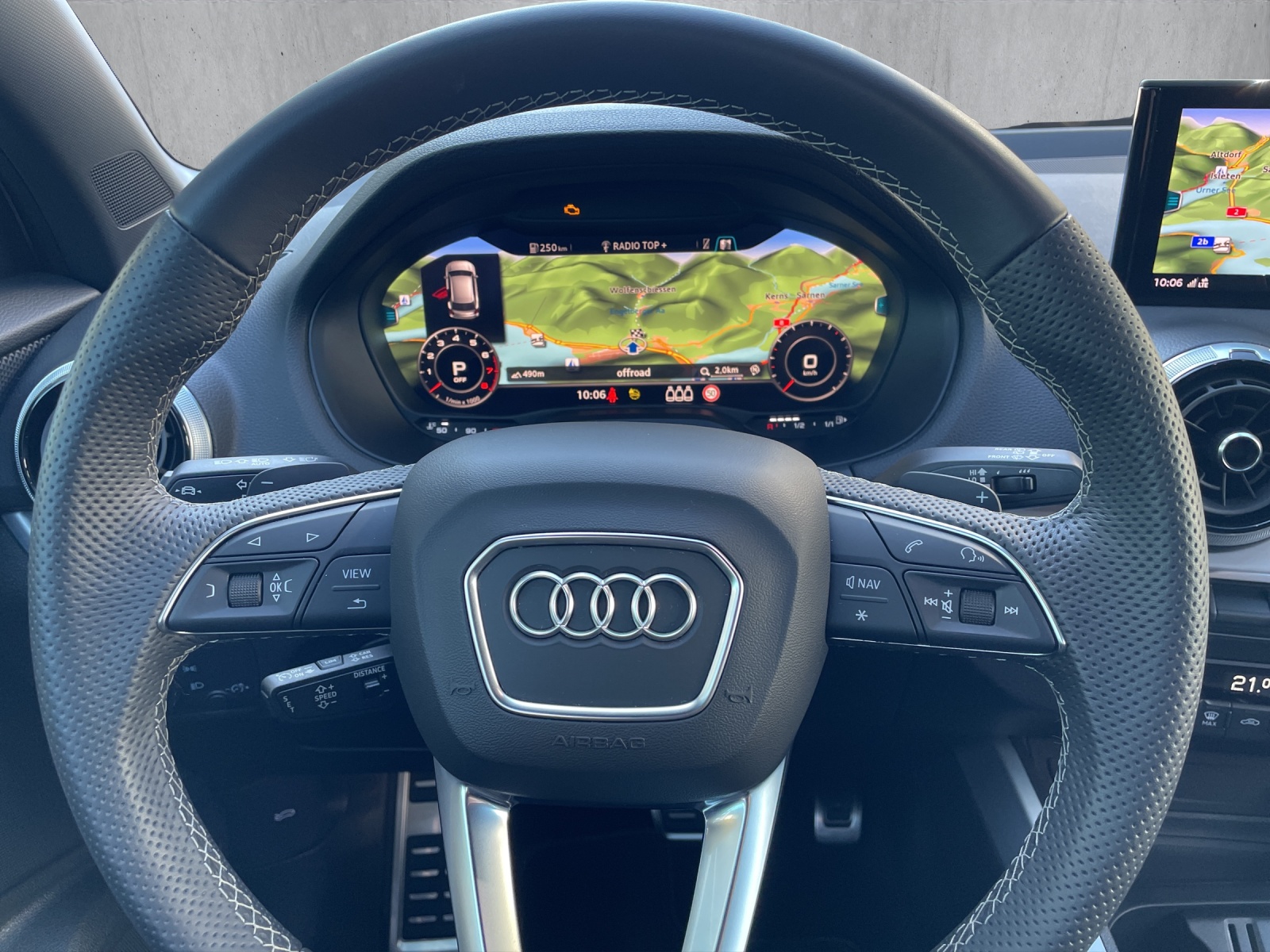 AUDI Q2 40 TFSI advanced Attraction quattro S-tronic-image-10
