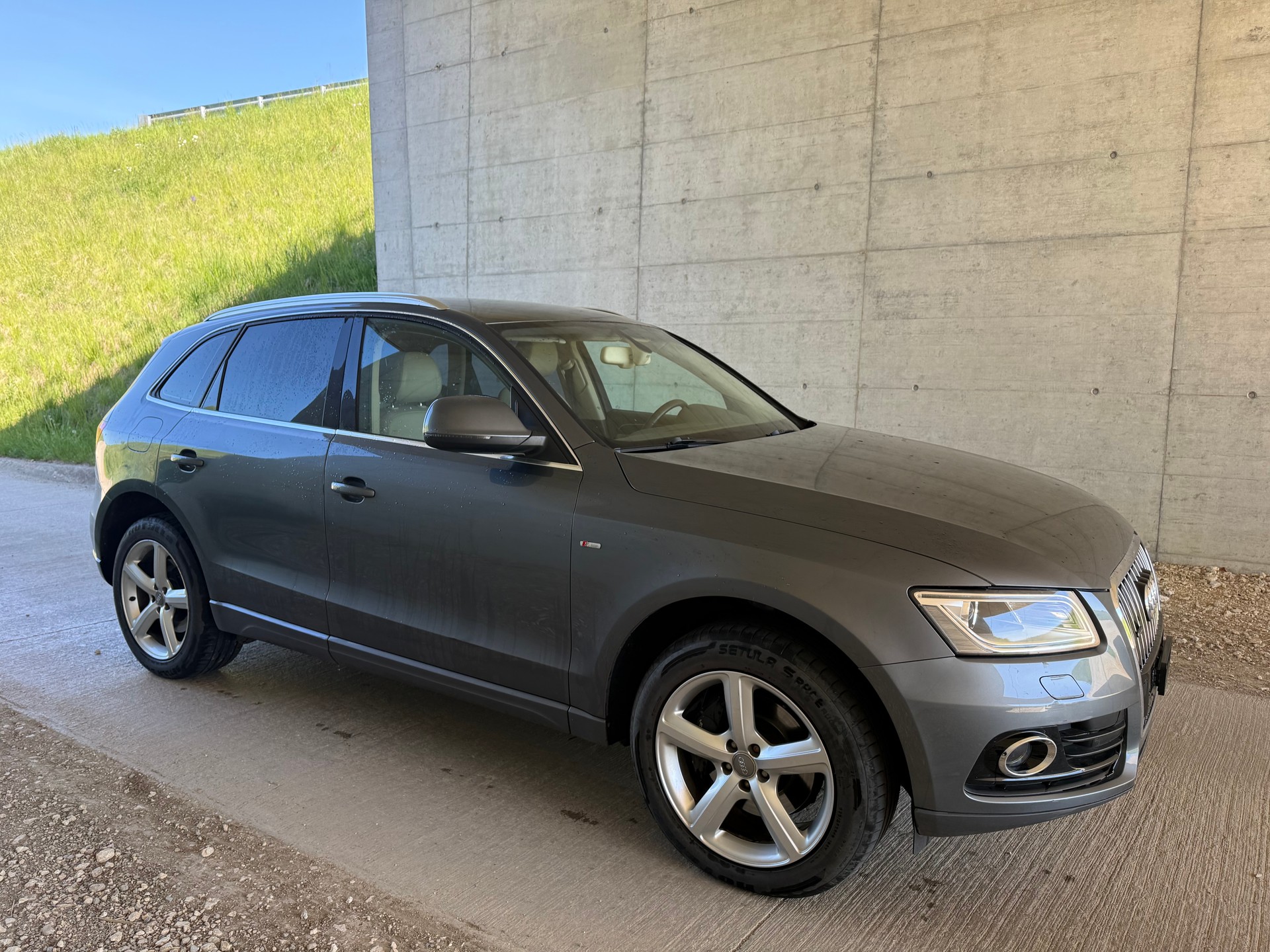AUDI Q5 3.0 TDI quattro S-tronic-image-6