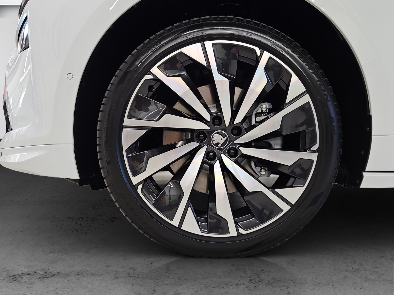 SKODA Skoda Enyaq 85x SportLine-image-5