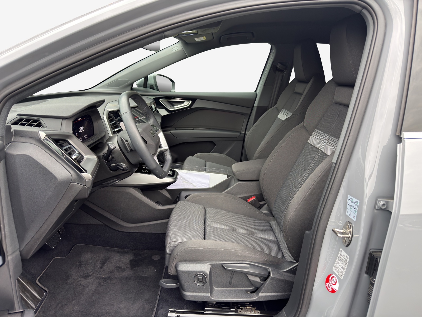 AUDI Q4 Sportback e-tron 40-image-8