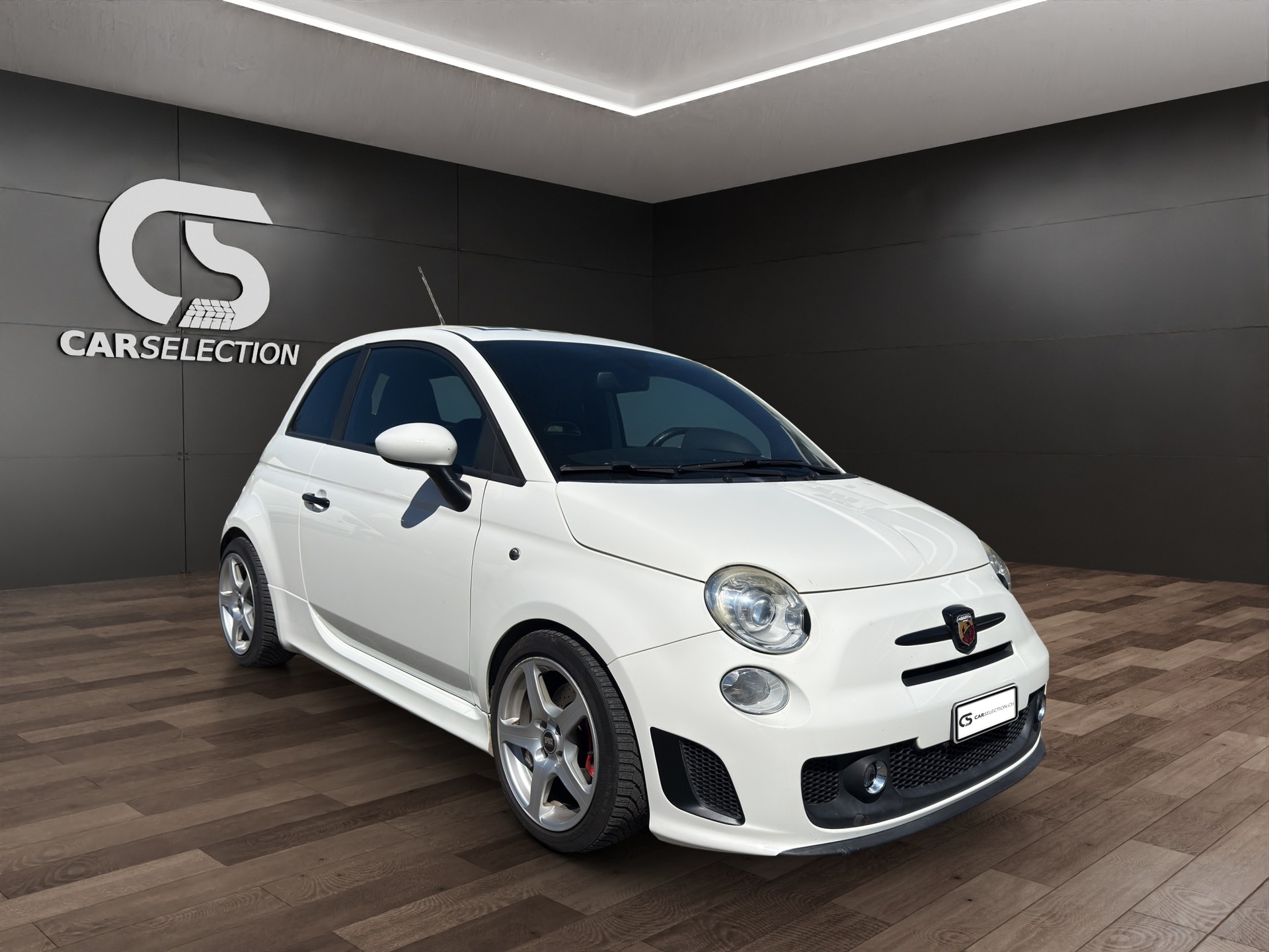 FIAT 500 1.4 16V Turbo Abarth-image-6