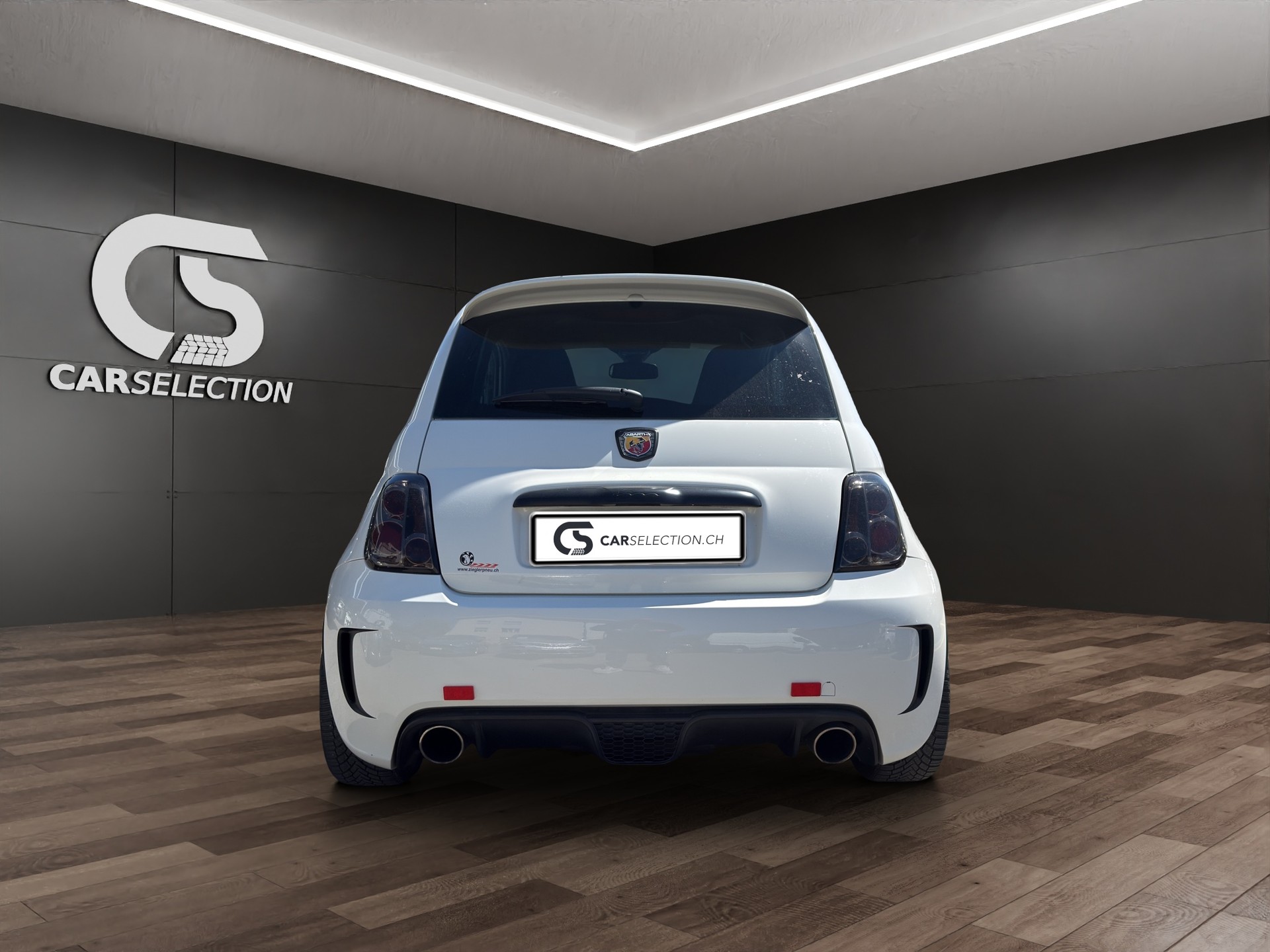 FIAT 500 1.4 16V Turbo Abarth-image-3