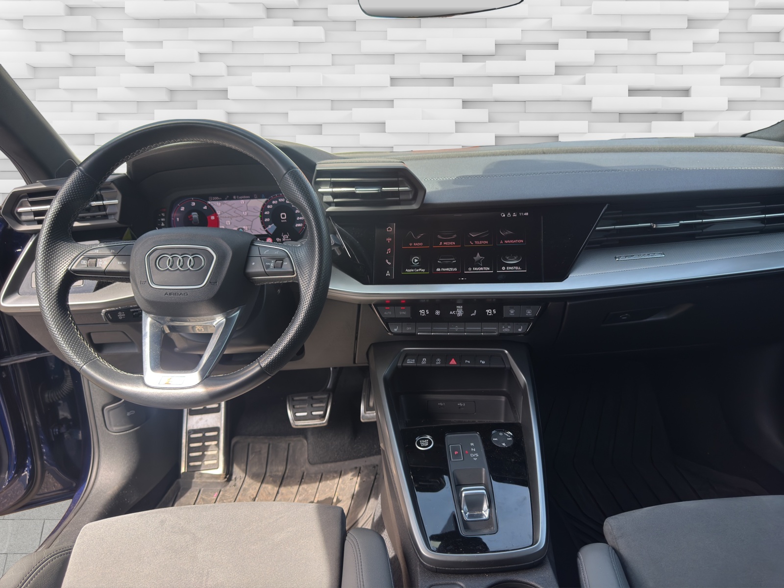 AUDI A3 Sportback 40 TDI S line S-tronic quattro-image-12