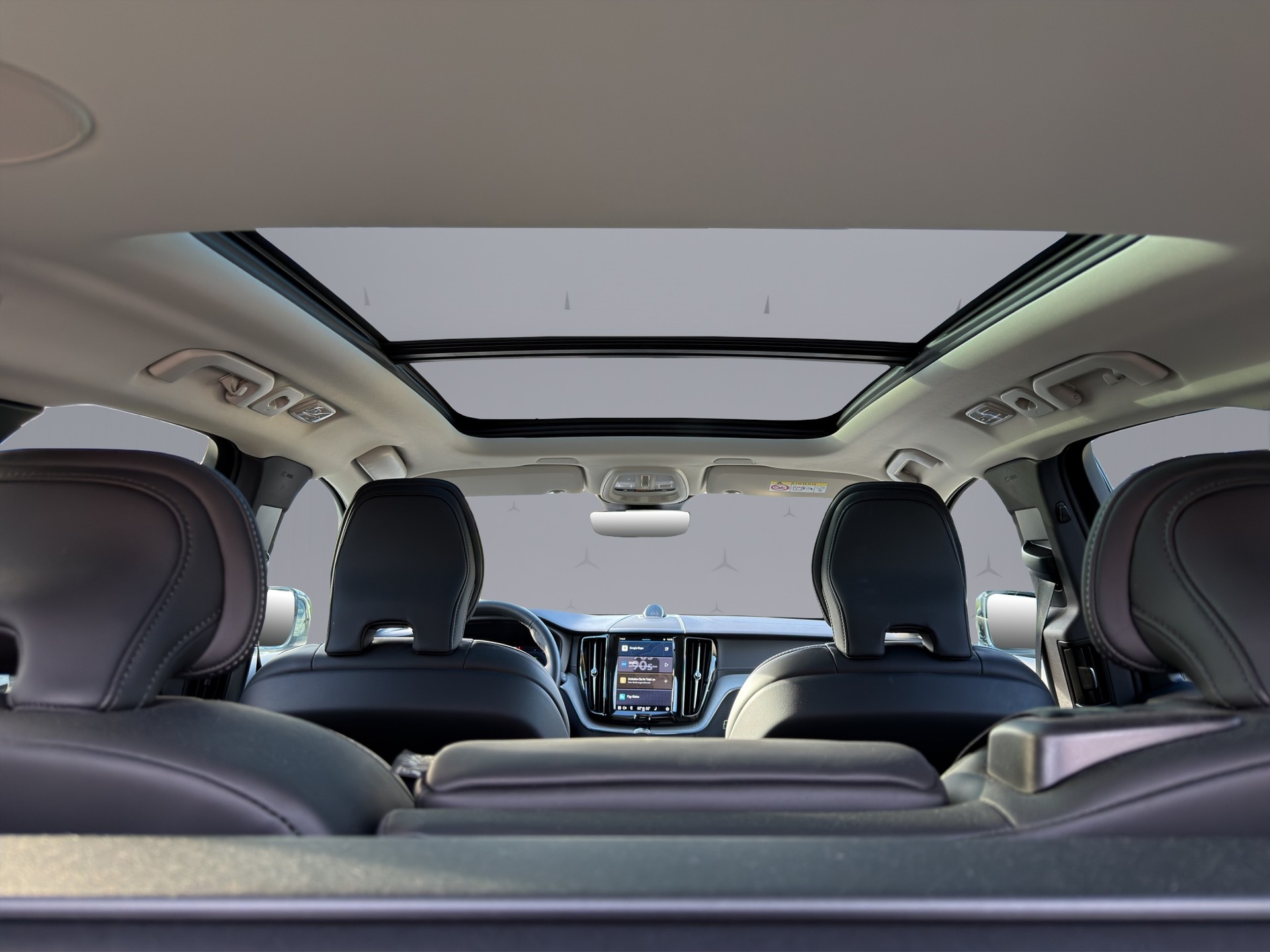 VOLVO XC60 2.0 T8 TE XCLUSIVE Ultra Dark eAWD-image-10