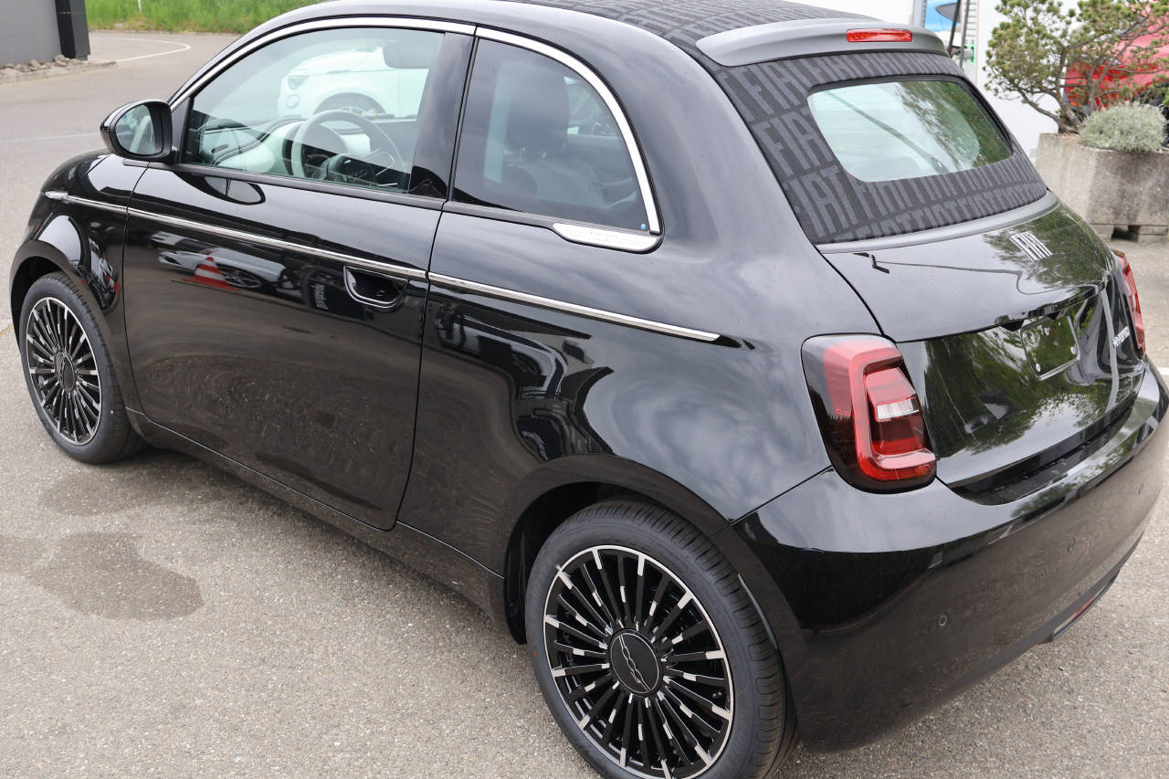 FIAT 500 Cabrio 1.0 Hybrid La Prima-image-7