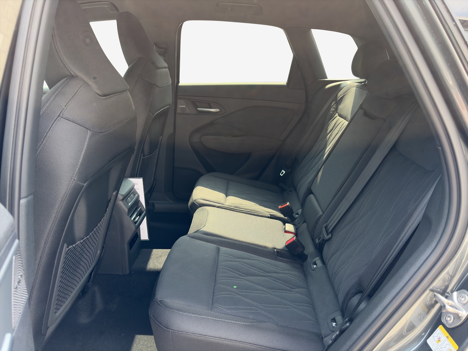 AUDI Q3 35 TFSI S line S-tronic-image-11