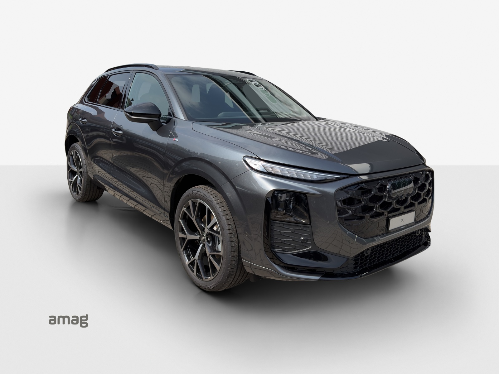 AUDI Q3 35 TFSI S line S-tronic-image-5