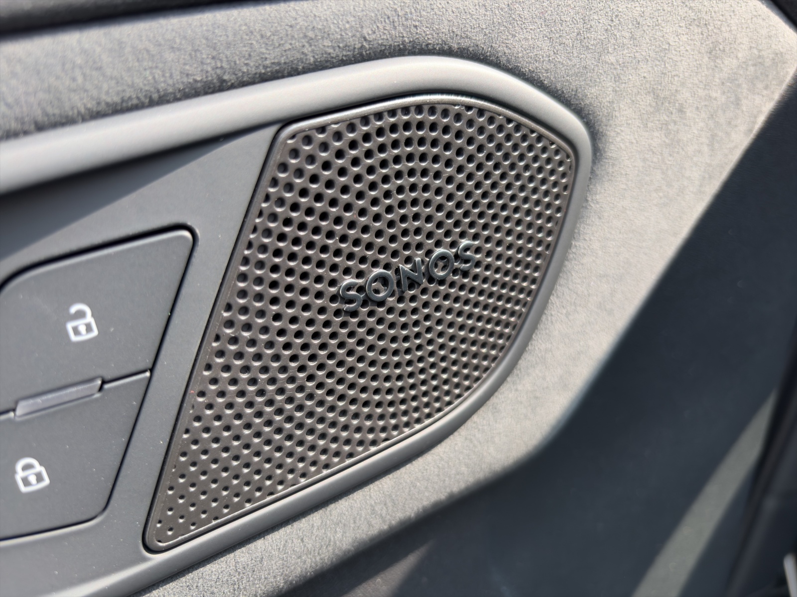 AUDI Q3 35 TFSI S line S-tronic-image-14