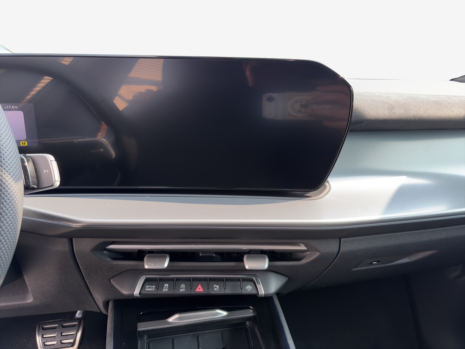 AUDI Q3 35 TFSI S line S-tronic-image-10