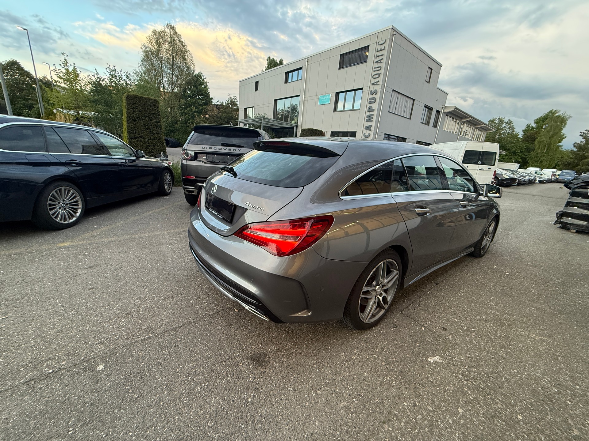 MERCEDES-BENZ CLA Shooting Br 200 d Swiss Star AMG Line 4M-image-4