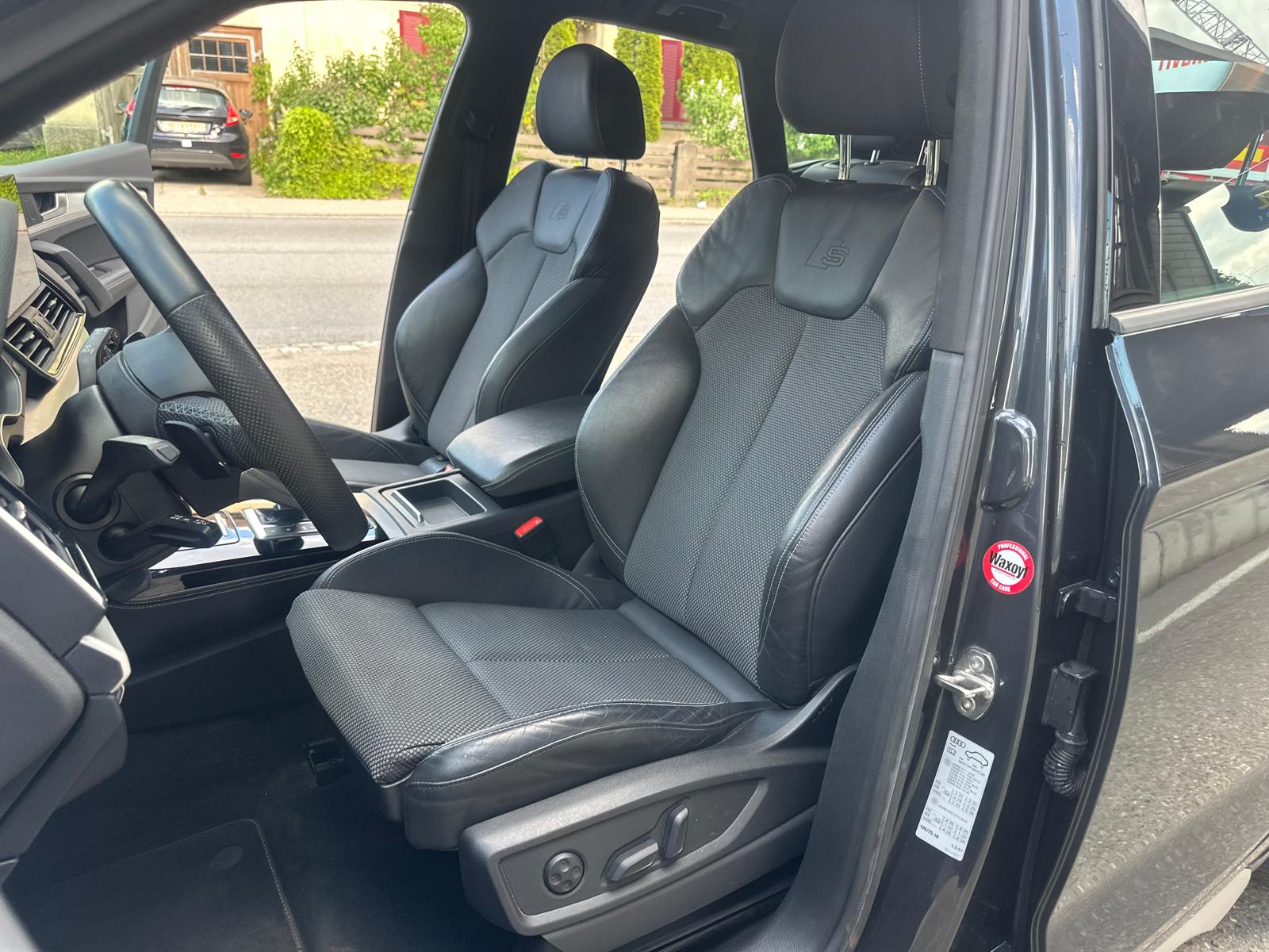 AUDI Q5 Sportback 40 TDI advanced quattro S-tronic-image-9