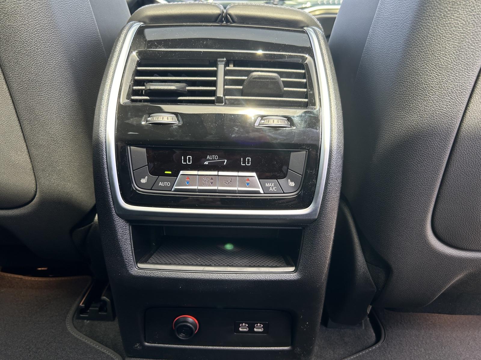 BMW X7 40d xDrive SAG-image-18