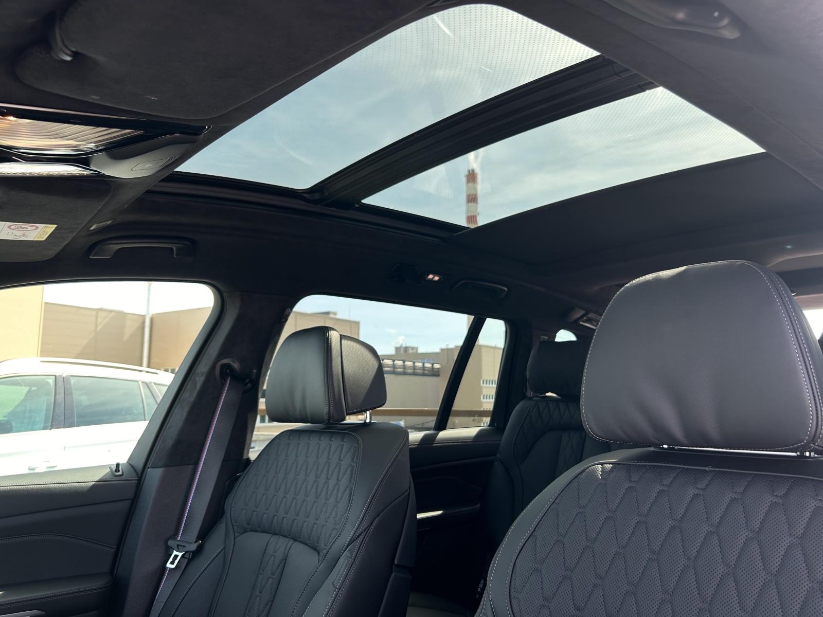 BMW X7 40d xDrive SAG-image-13