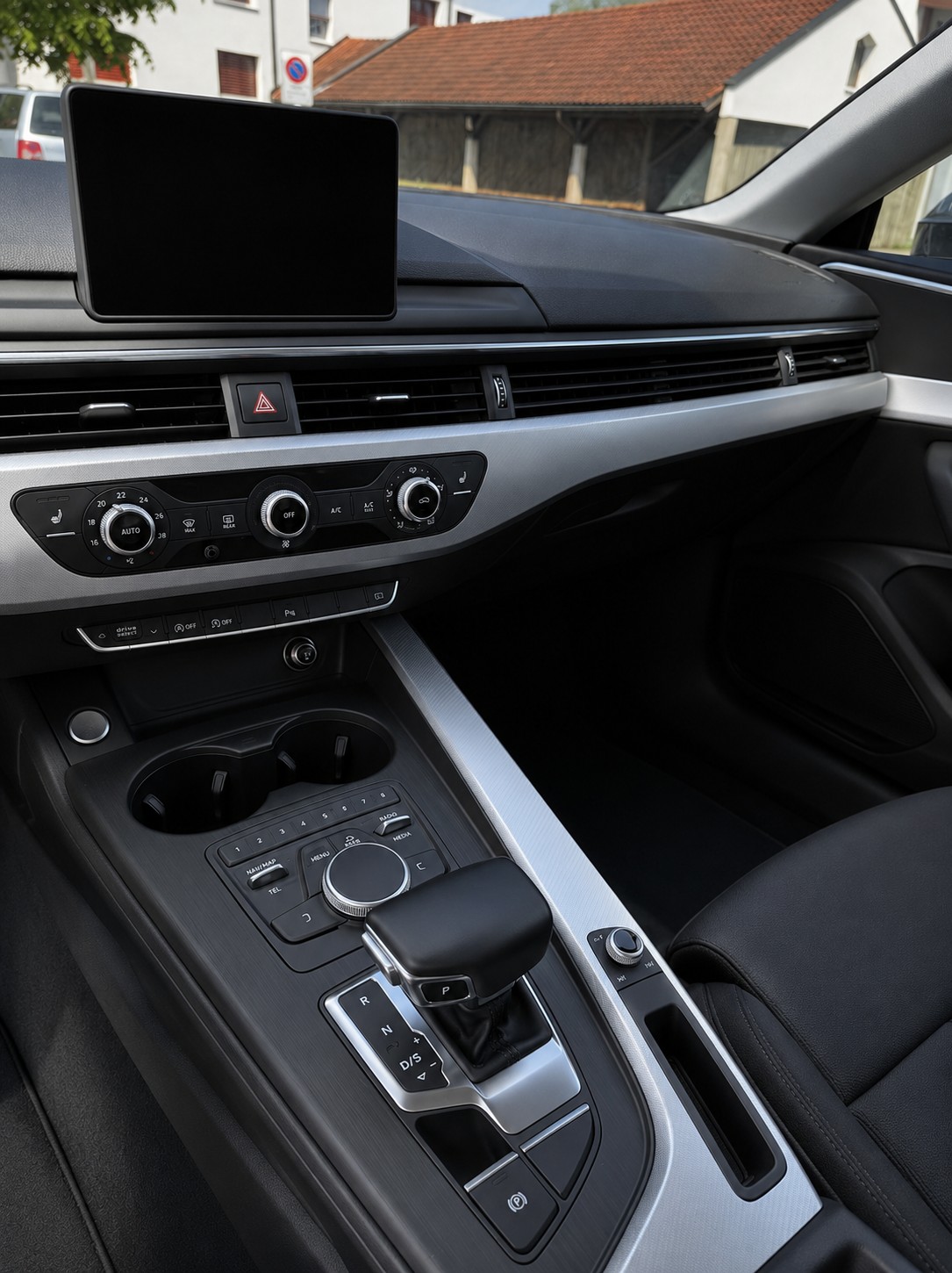 AUDI A5 Sportback 40 TFSI Design S-tronic-image-9