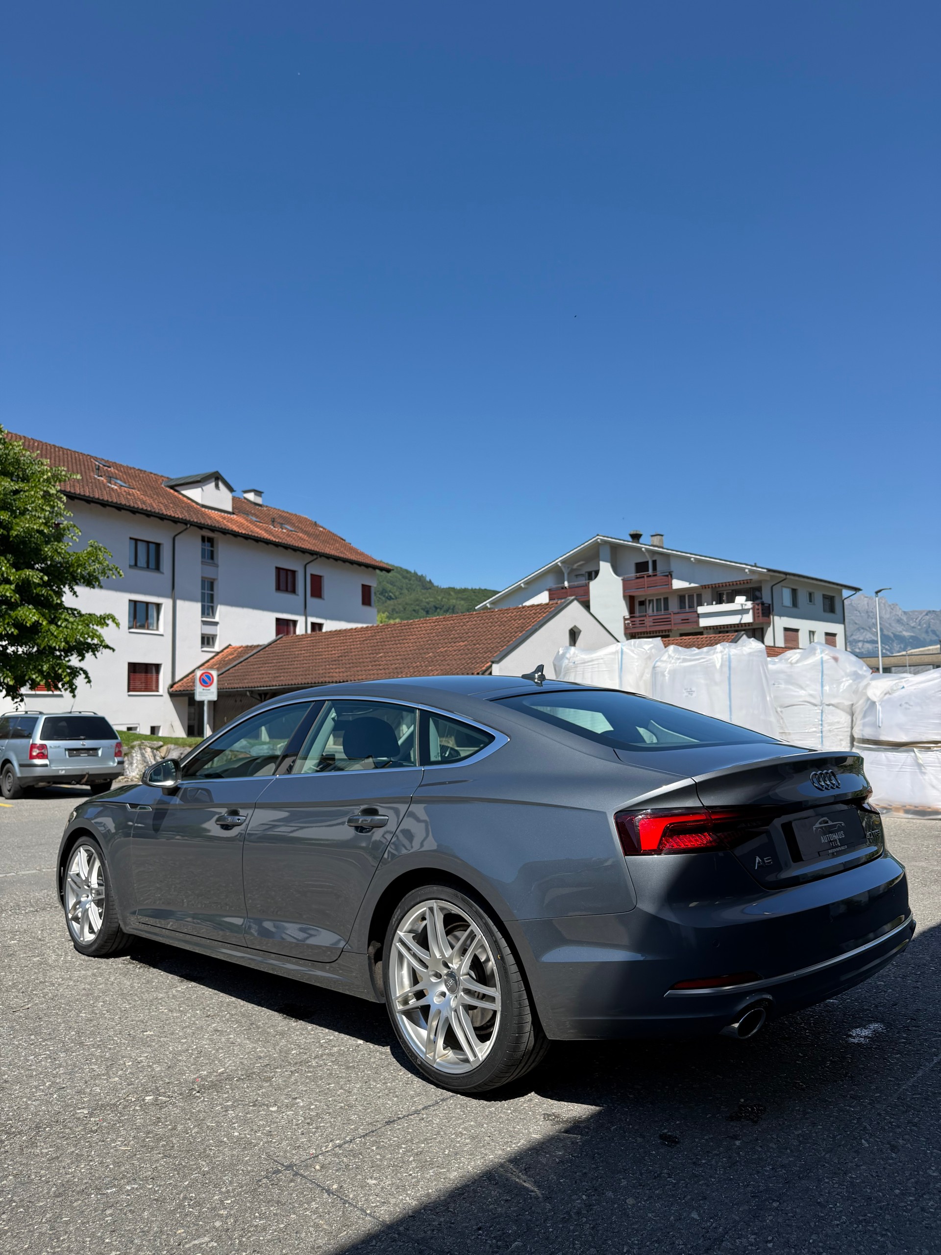 AUDI A5 Sportback 40 TFSI Design S-tronic-image-3