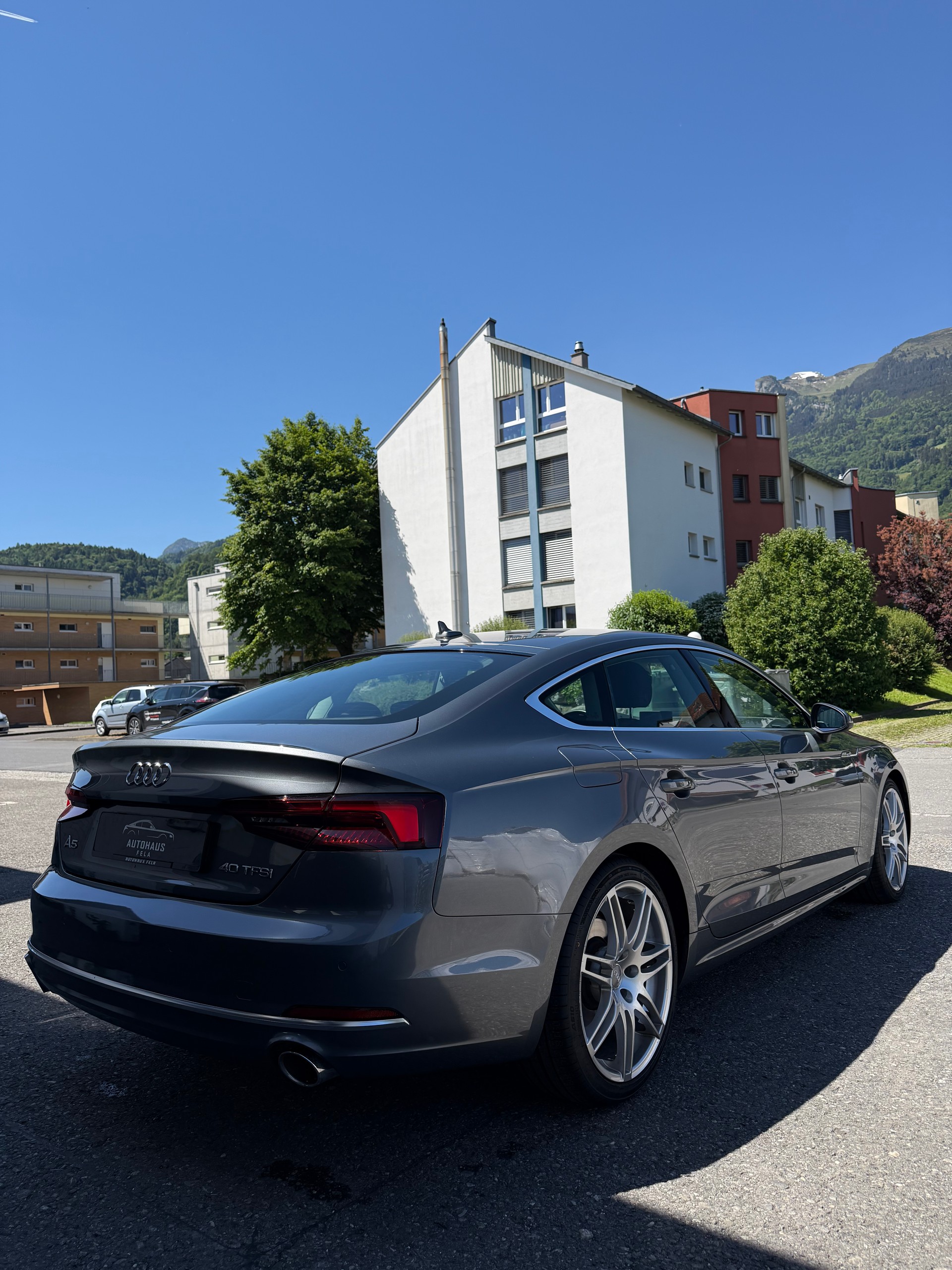 AUDI A5 Sportback 40 TFSI Design S-tronic-image-5