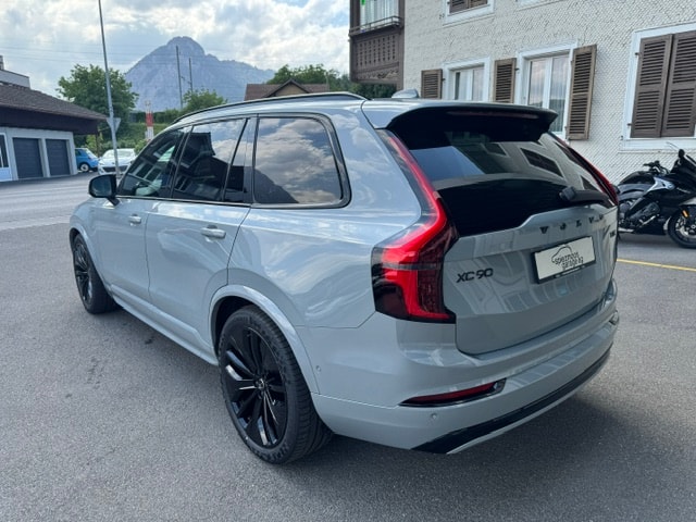 VOLVO XC90 2.0 T8 TE Black Edition eAWD-image-4