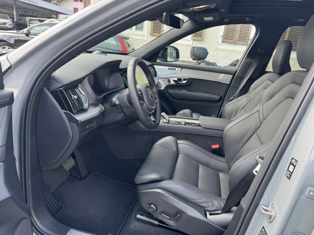 VOLVO XC90 2.0 T8 TE Black Edition eAWD-image-7