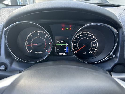 MITSUBISHI ASX 1.8 DID Invite 4WD-image-11