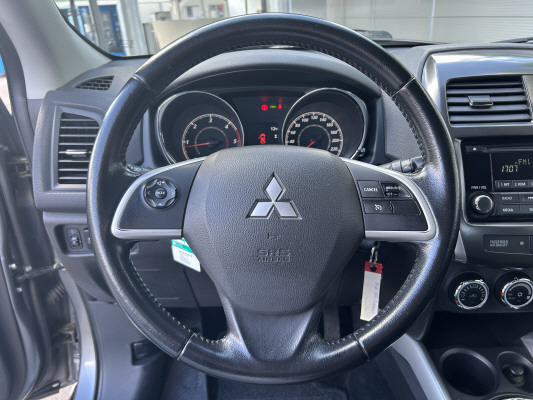 MITSUBISHI ASX 1.8 DID Invite 4WD-image-8