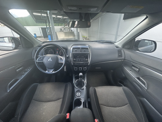MITSUBISHI ASX 1.8 DID Invite 4WD-image-5
