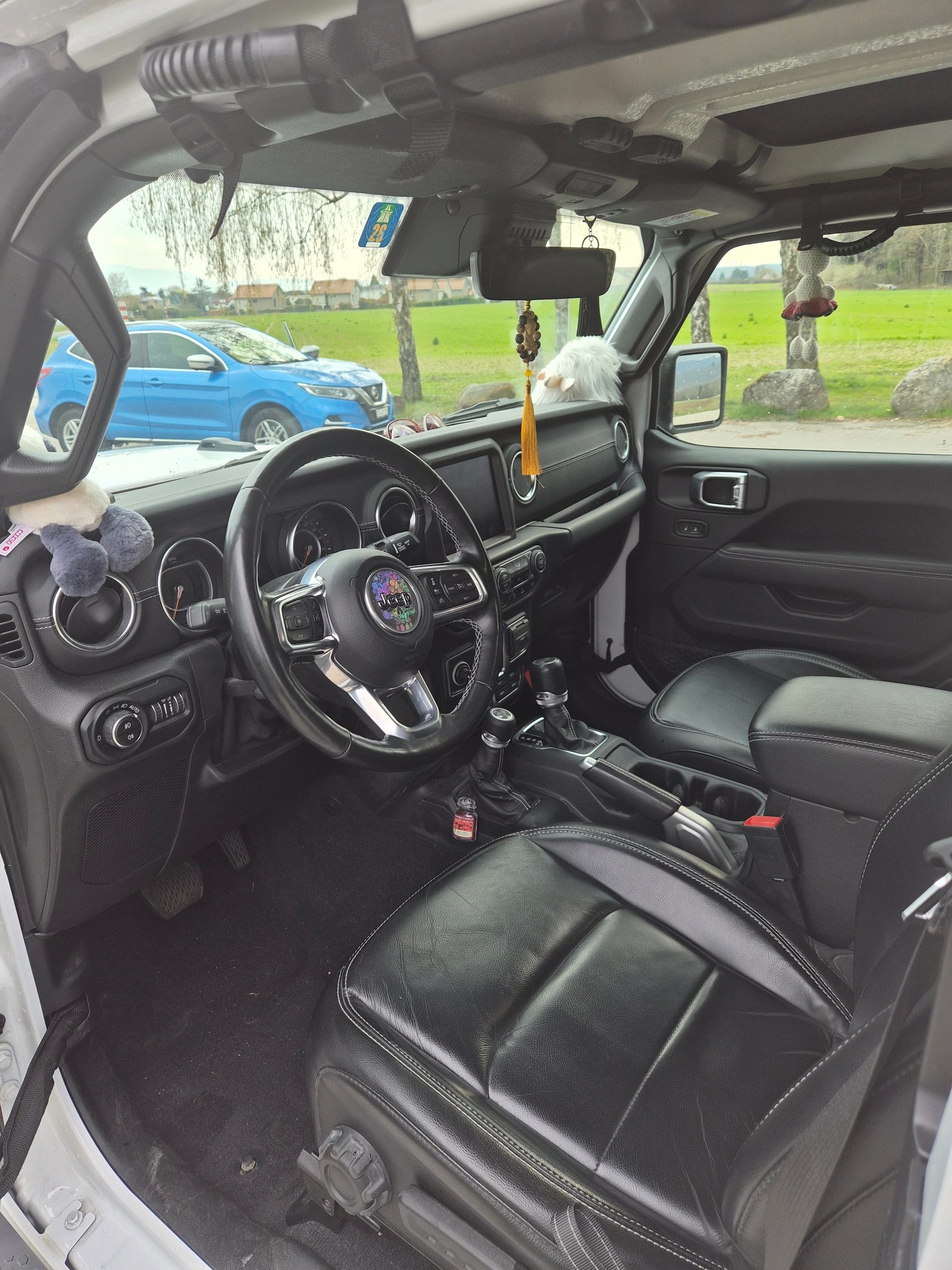 JEEP 2.0 Turbo 80th Anniversary-image-4