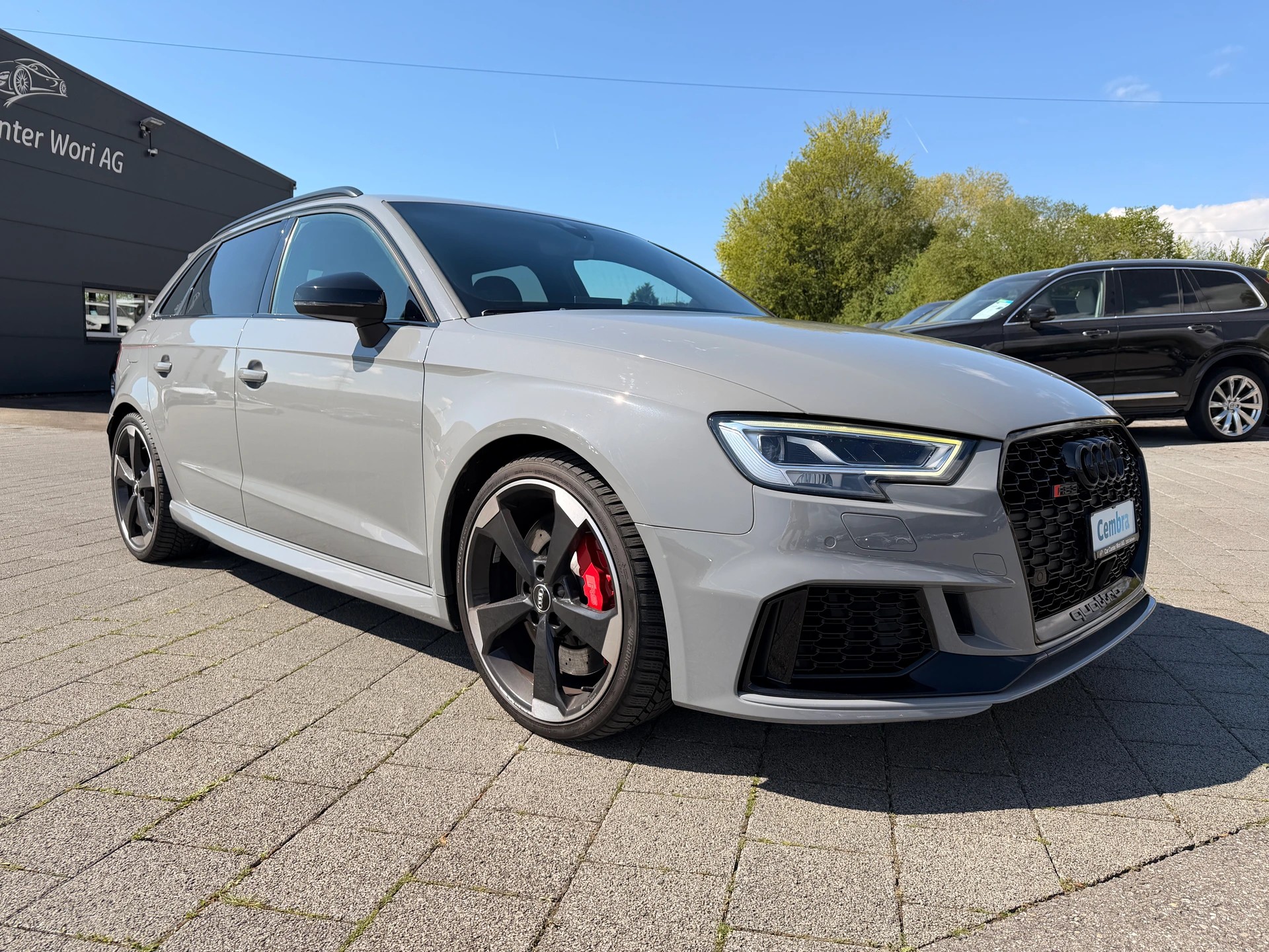 AUDI RS3 Sportback 2.5 TSI quattro S-tronic-image-4