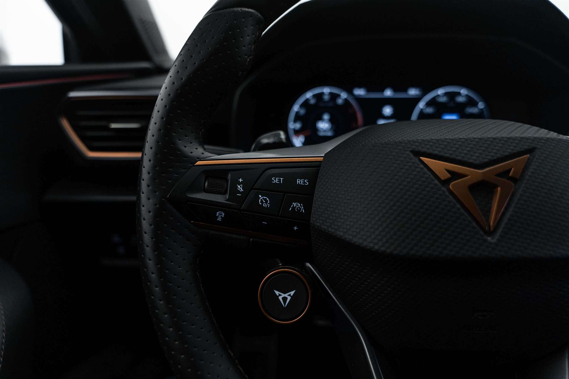 CUPRA LEON ST 2.0 TSI VZ DSG 4Drive 310PS-image-15