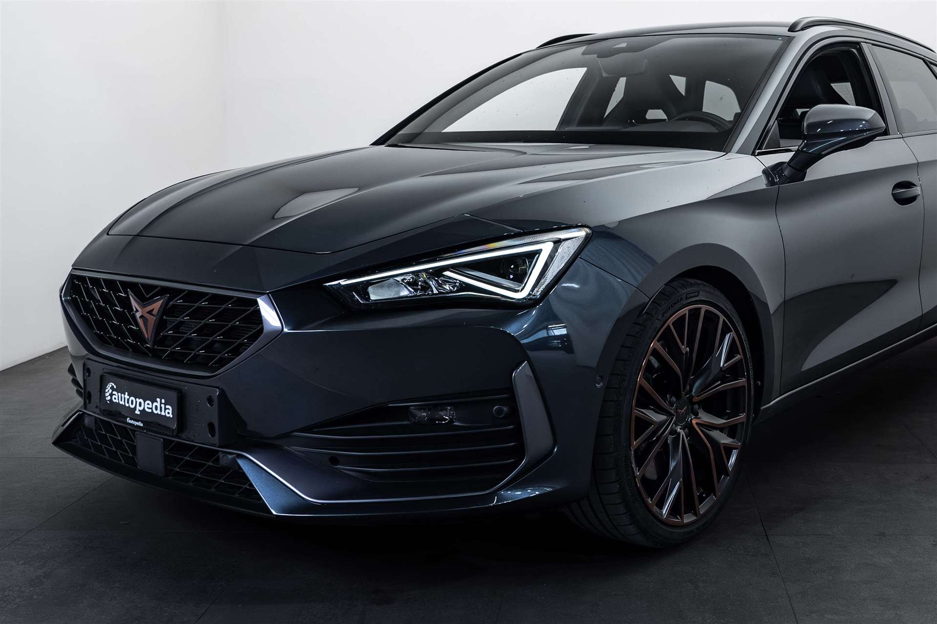 CUPRA LEON ST 2.0 TSI VZ DSG 4Drive 310PS-image-1