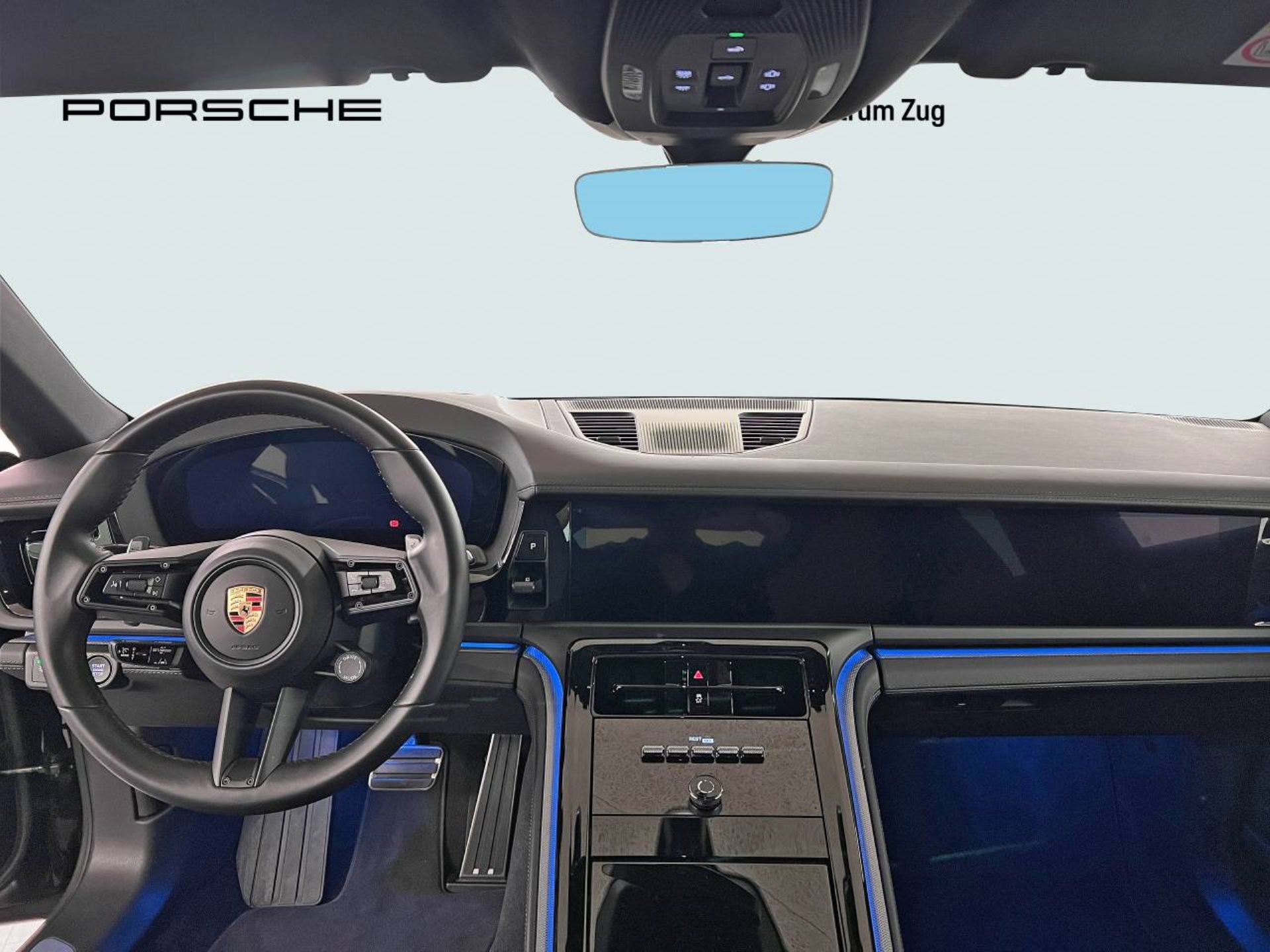 PORSCHE Panamera 4-image-17