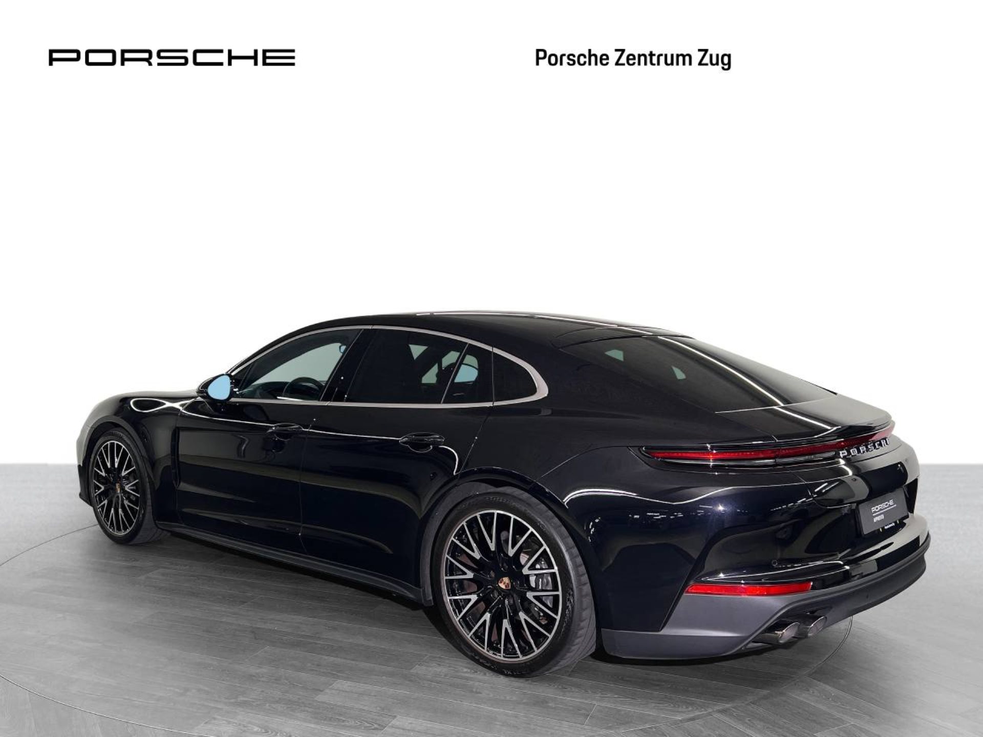 PORSCHE Panamera 4-image-2