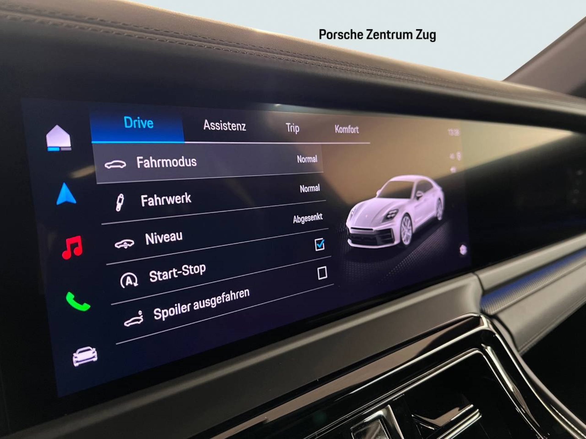 PORSCHE Panamera 4-image-26