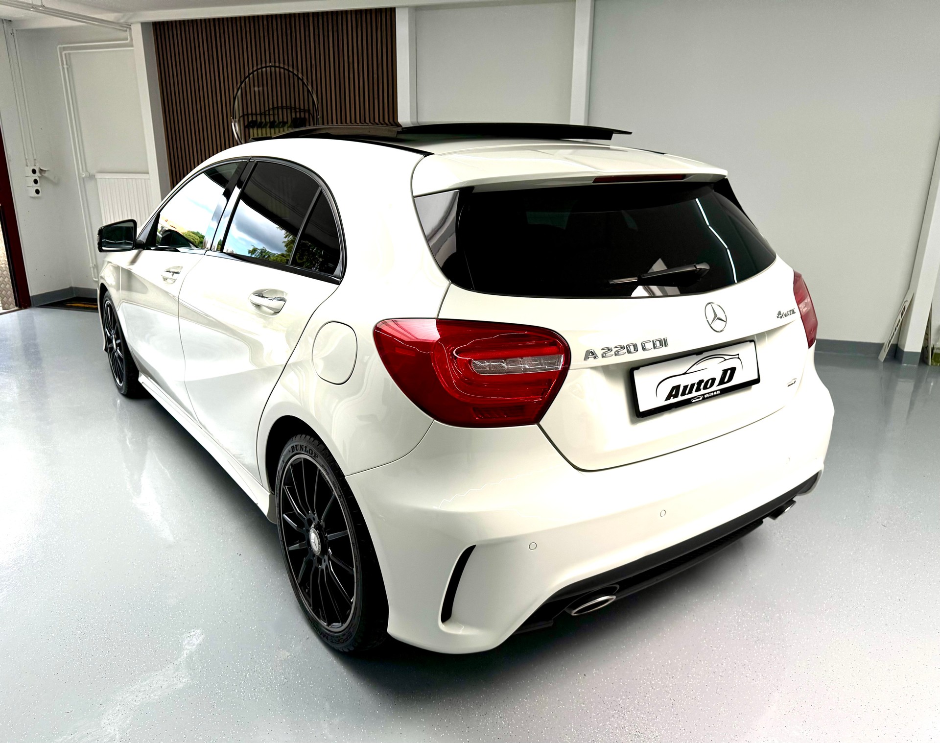MERCEDES-BENZ A 220 CDI AMG Line 4Matic 7G-DCT-image-5