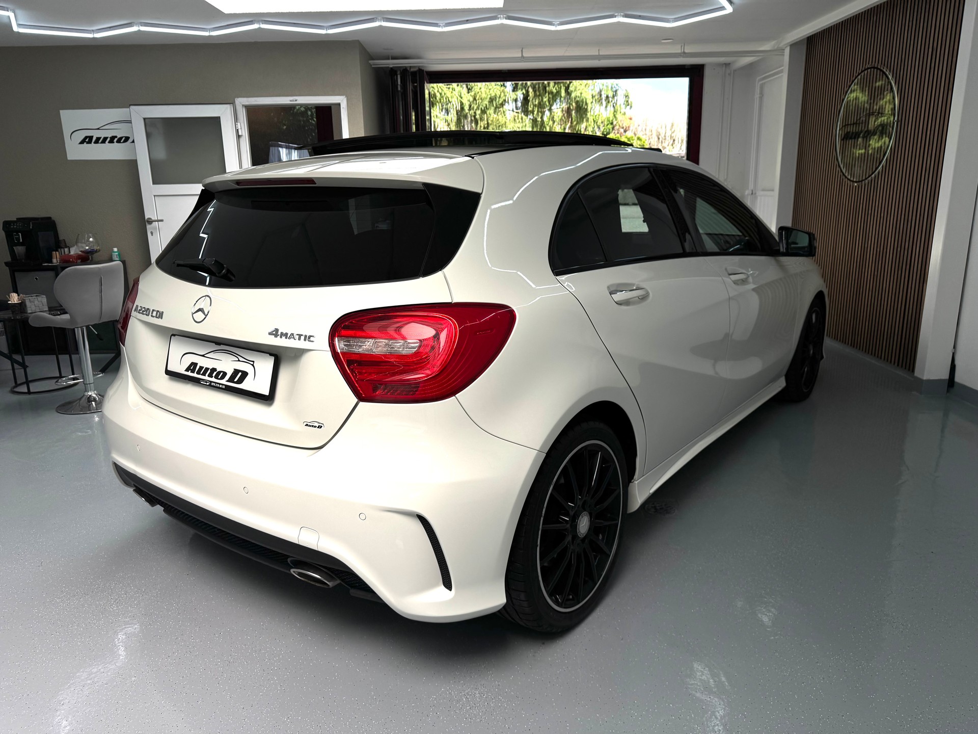 MERCEDES-BENZ A 220 CDI AMG Line 4Matic 7G-DCT-image-7