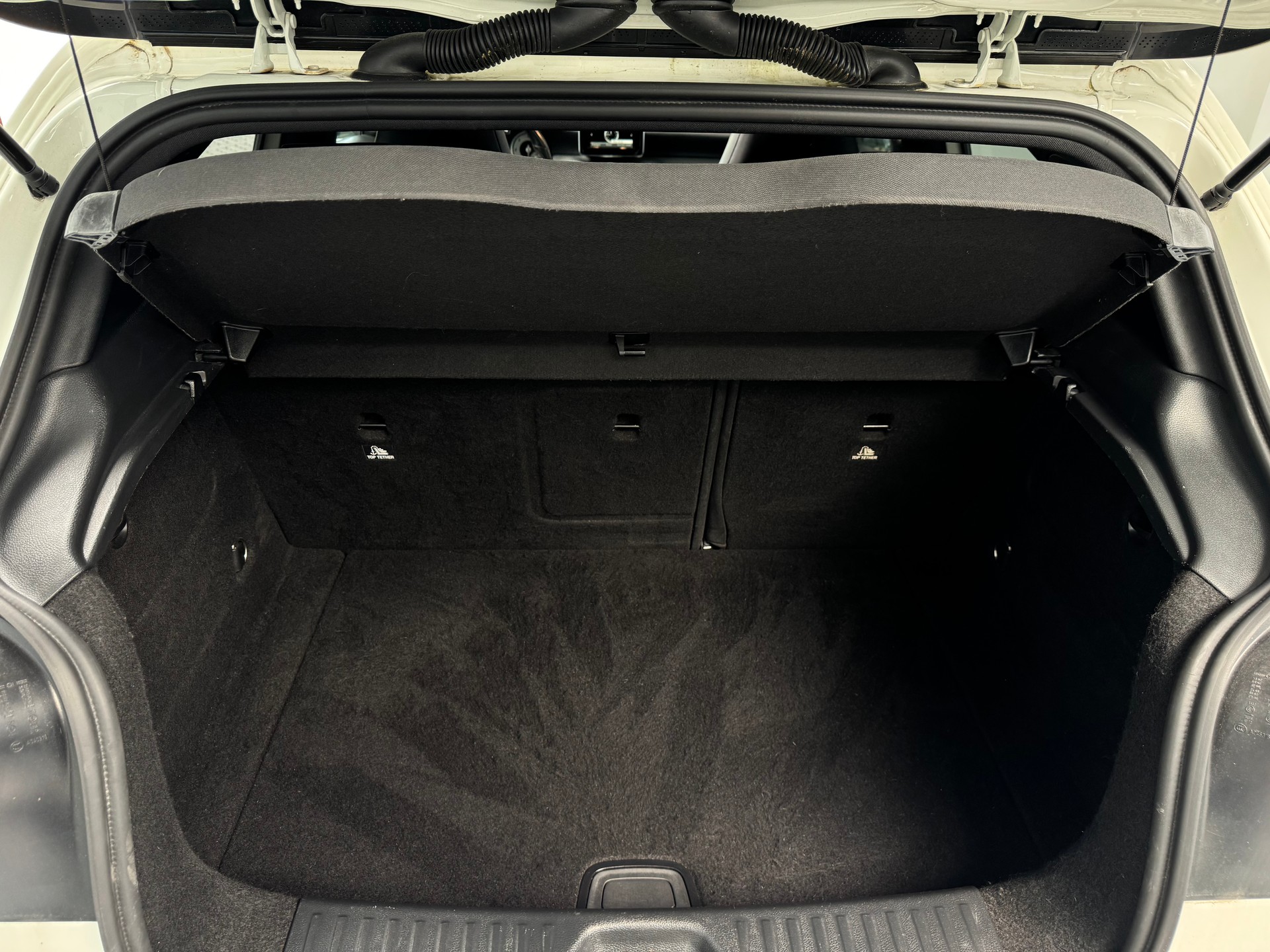 MERCEDES-BENZ A 220 CDI AMG Line 4Matic 7G-DCT-image-18