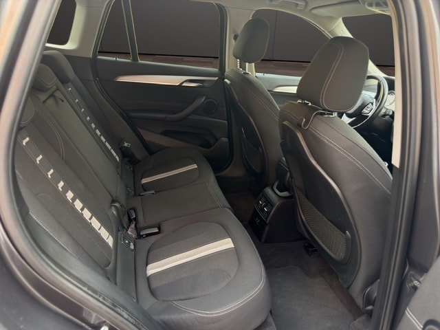BMW X1 xDrive 18d Steptronic-image-13