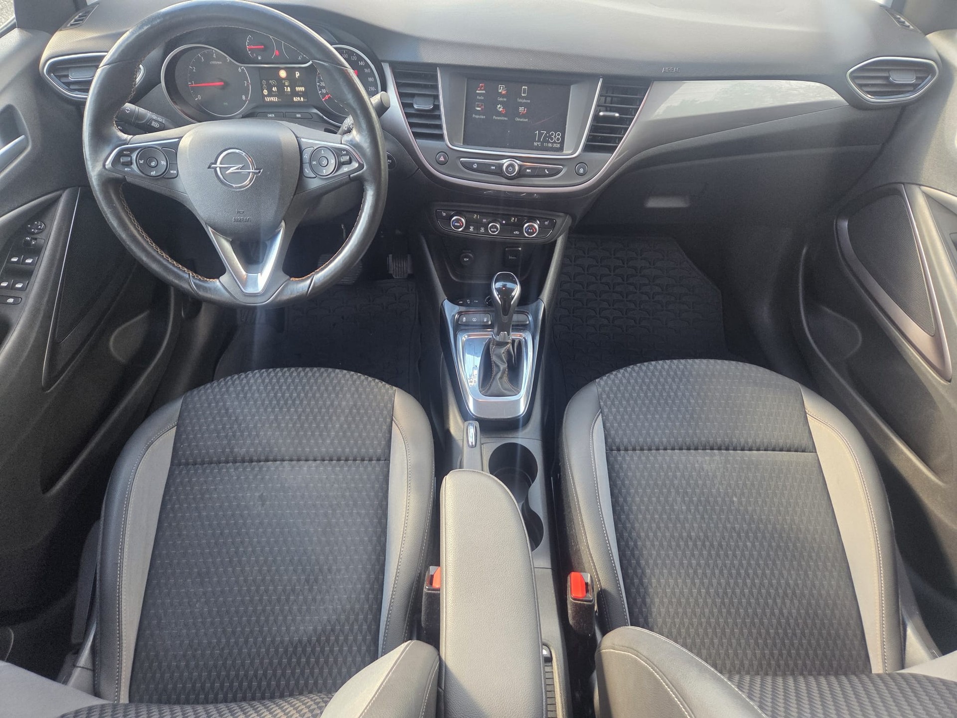 OPEL Crossland X 1.2i TP Excellence Automatik ** Expertisé / Ab MFK 06.26 **-image-5
