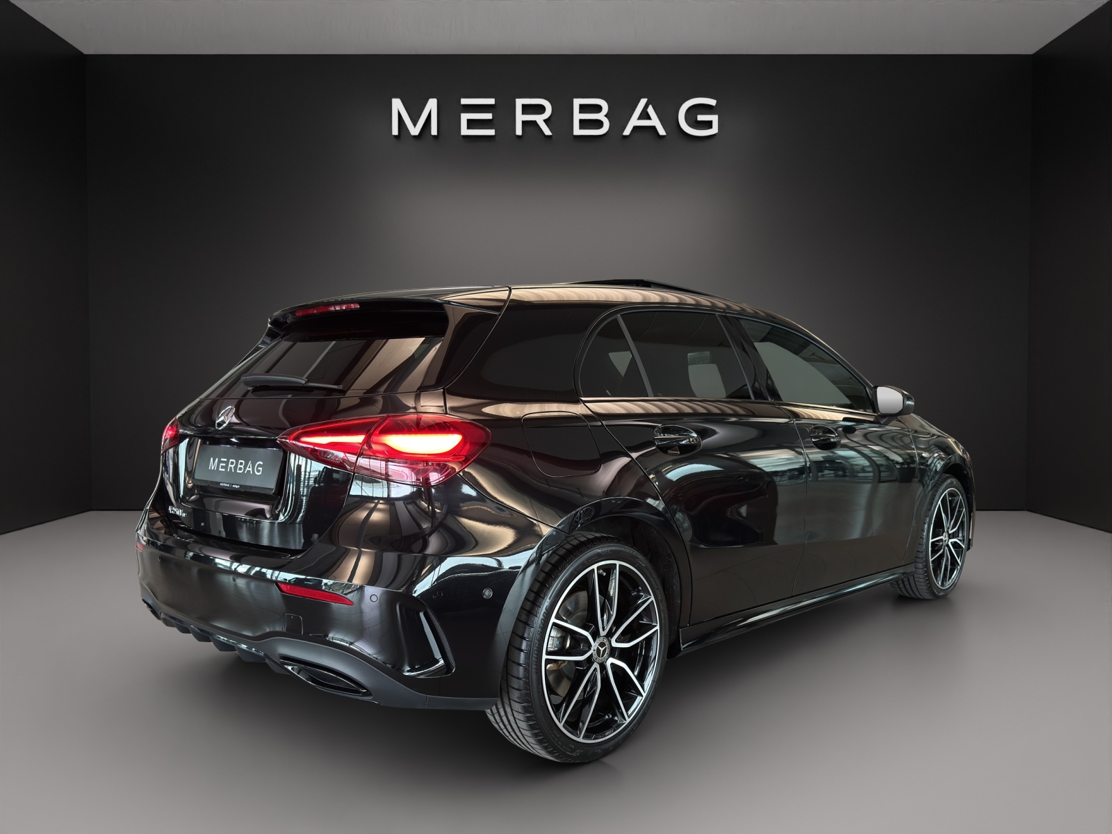 MERCEDES-BENZ A 250 e EQ Star 8G-DCT-image-5