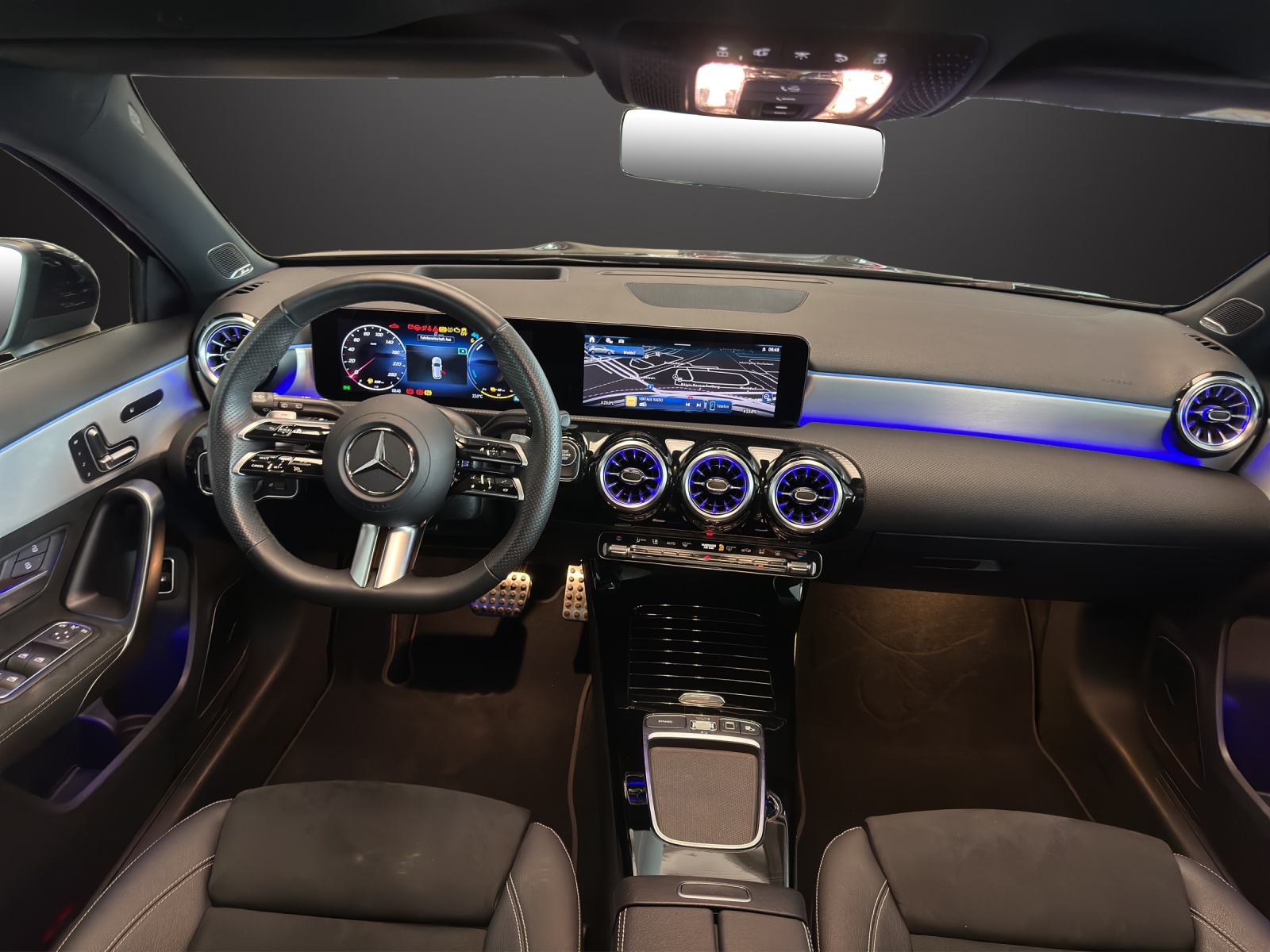 MERCEDES-BENZ A 250 e EQ Star 8G-DCT-image-9