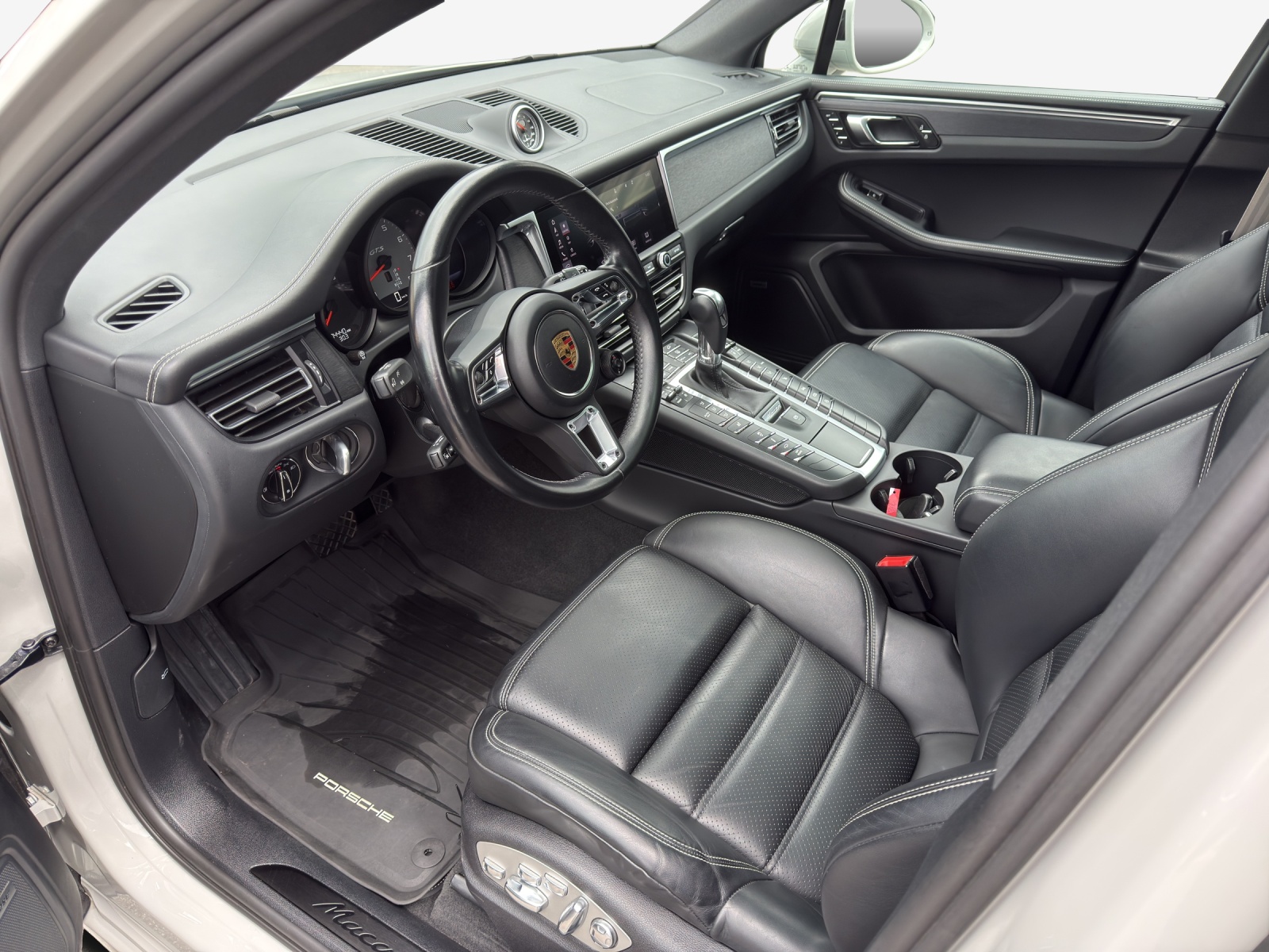 PORSCHE Macan GTS PDK-image-7