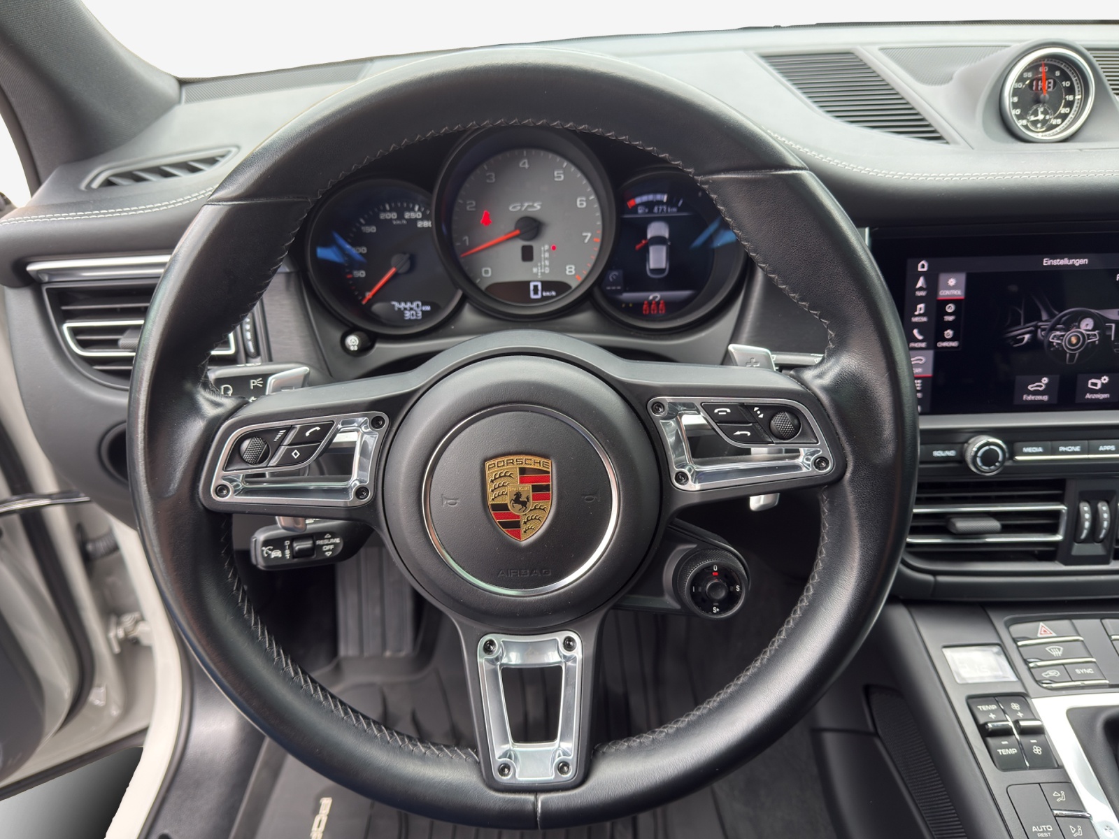 PORSCHE Macan GTS PDK-image-9